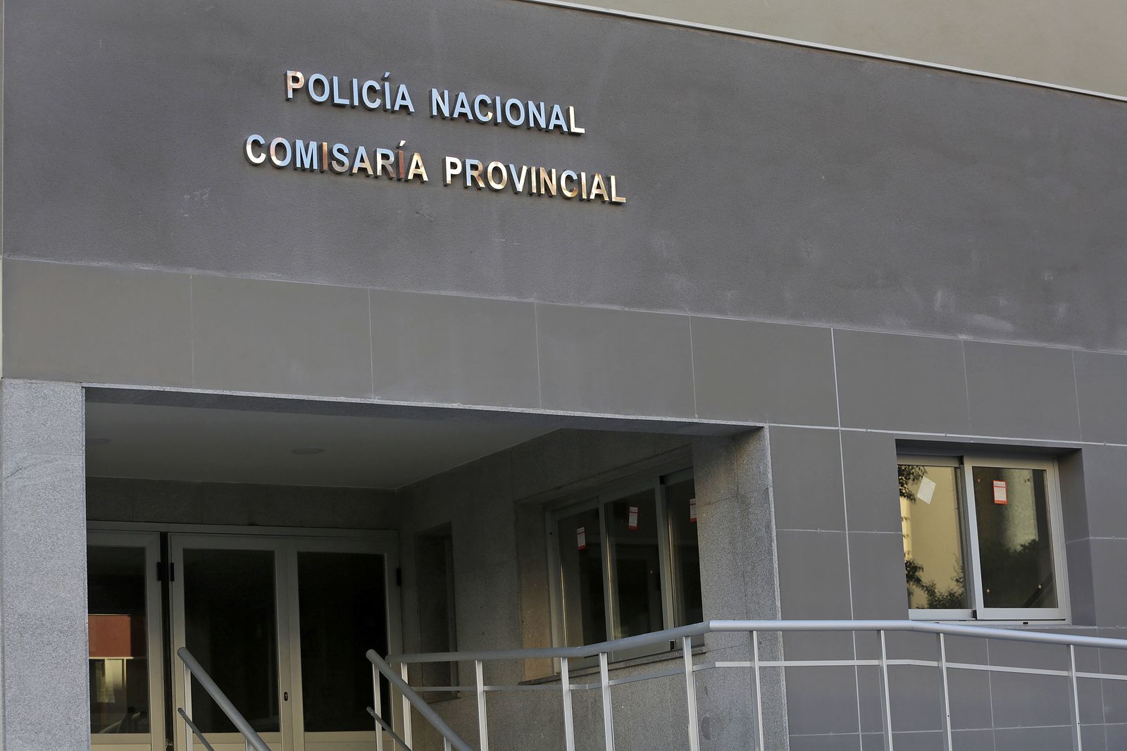 La fachada de la Comisaría Provincial de Policía, a la que pronto volverán a trasladarse.