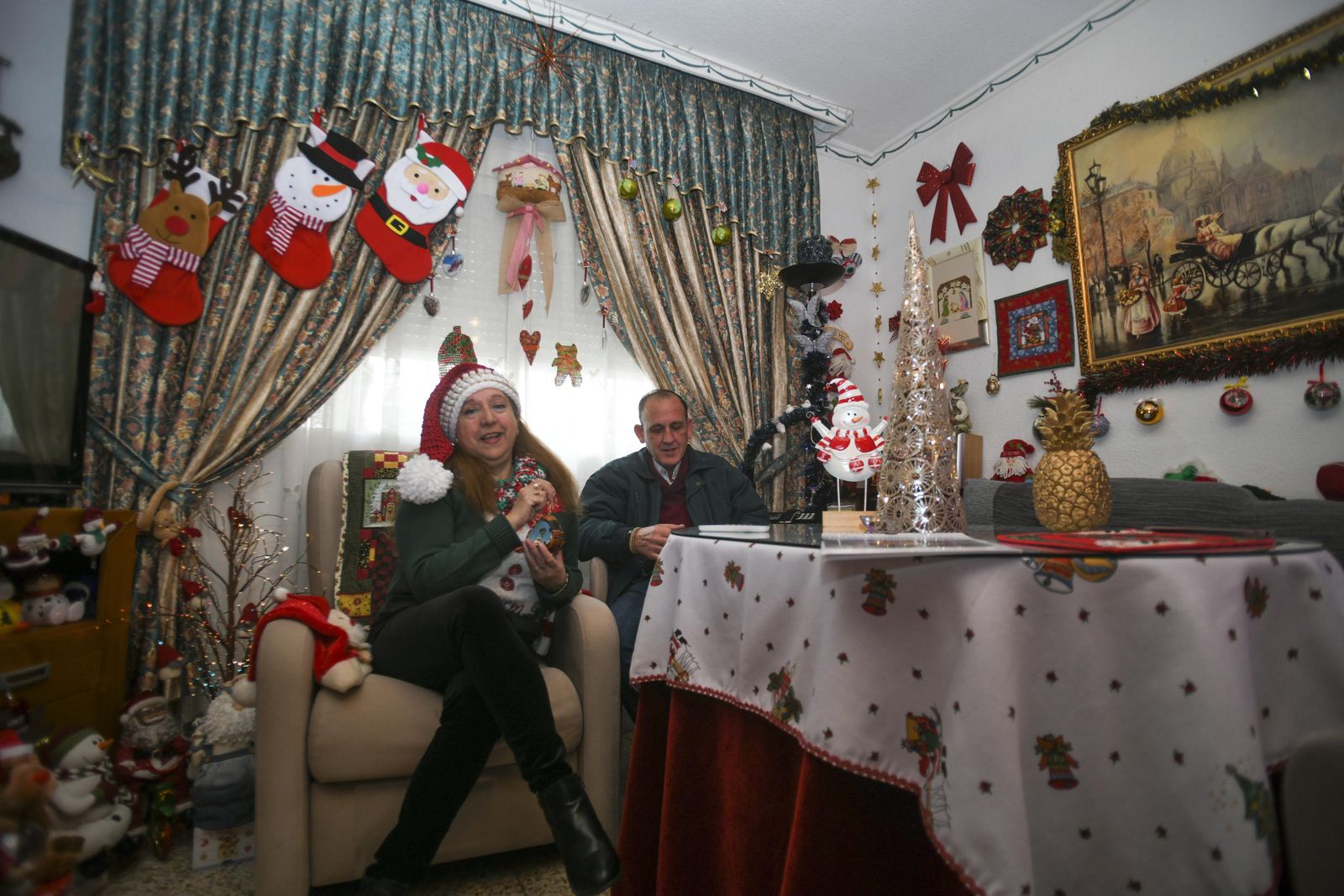 Fotos de la casa decorada por Navidad de la Mamá Noel de España