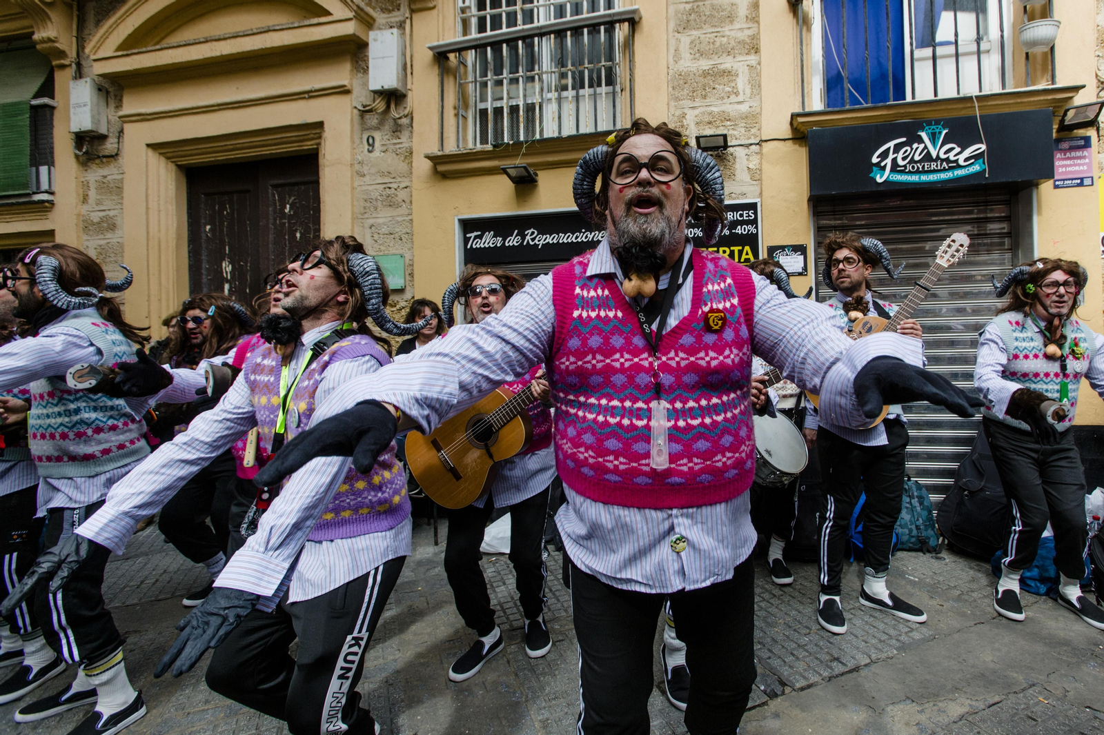 Imágenes del segundo sábado de carnaval ilegal.