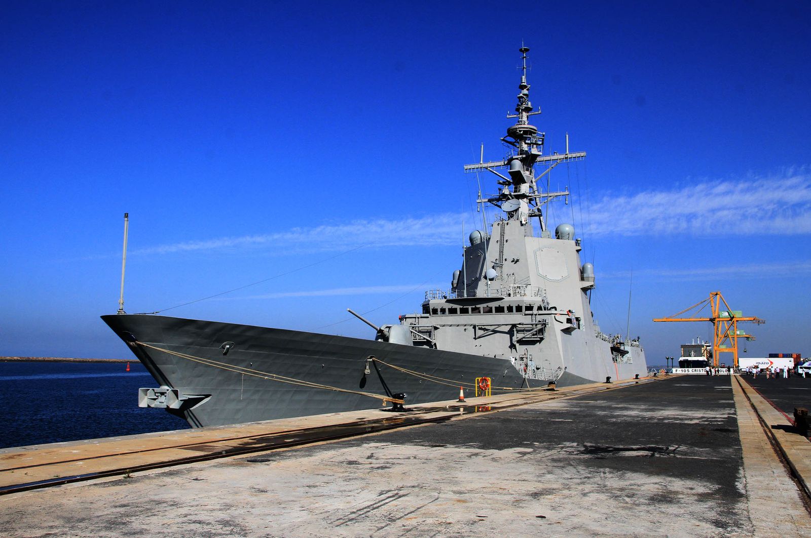 Imágenes de la Fragata Cristóbal Colón F-105