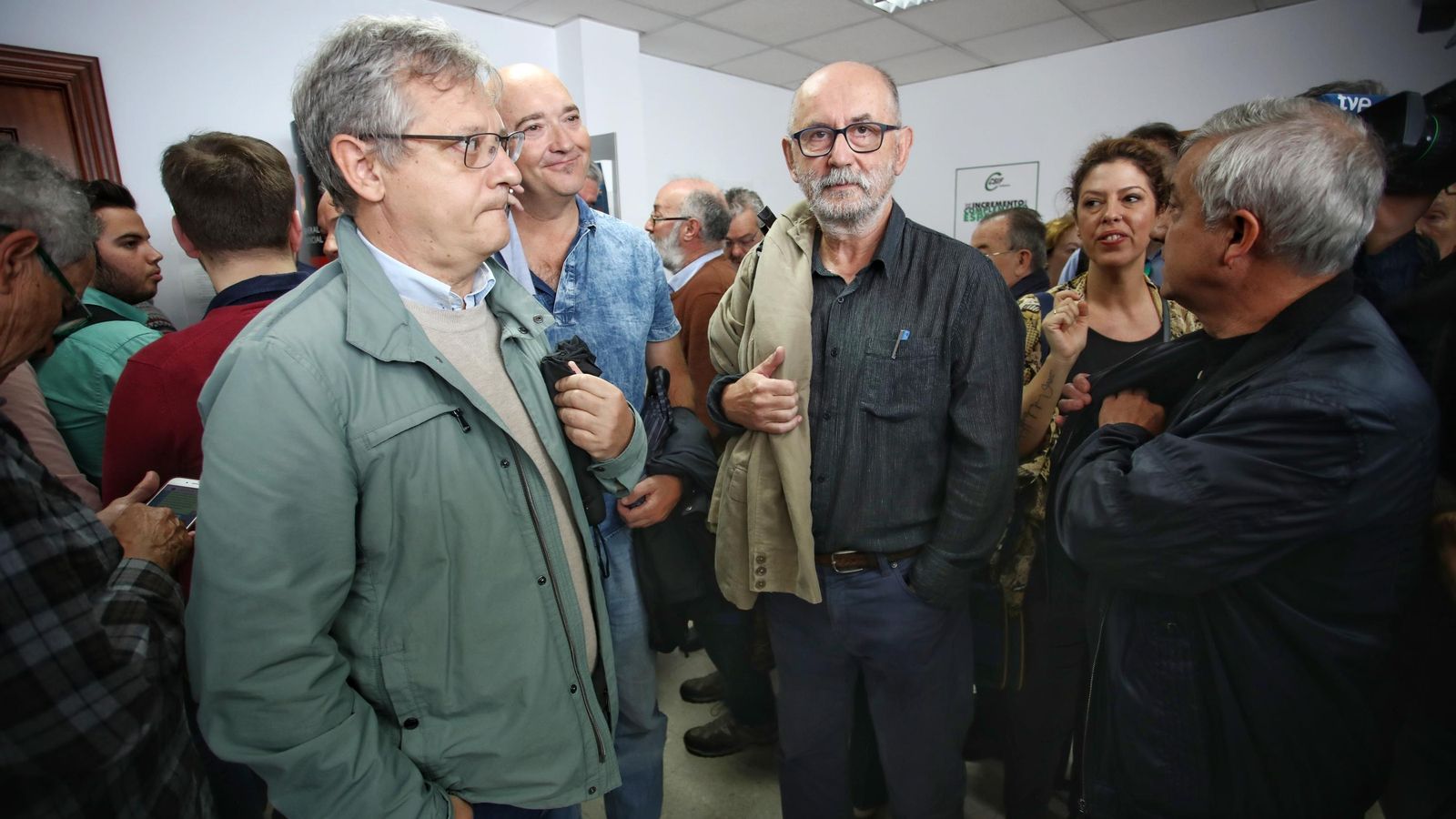 Representantes de Europa Laica, antes de comenzar el juicio Representantes de Europa Laica, antes de comenzar el juicio