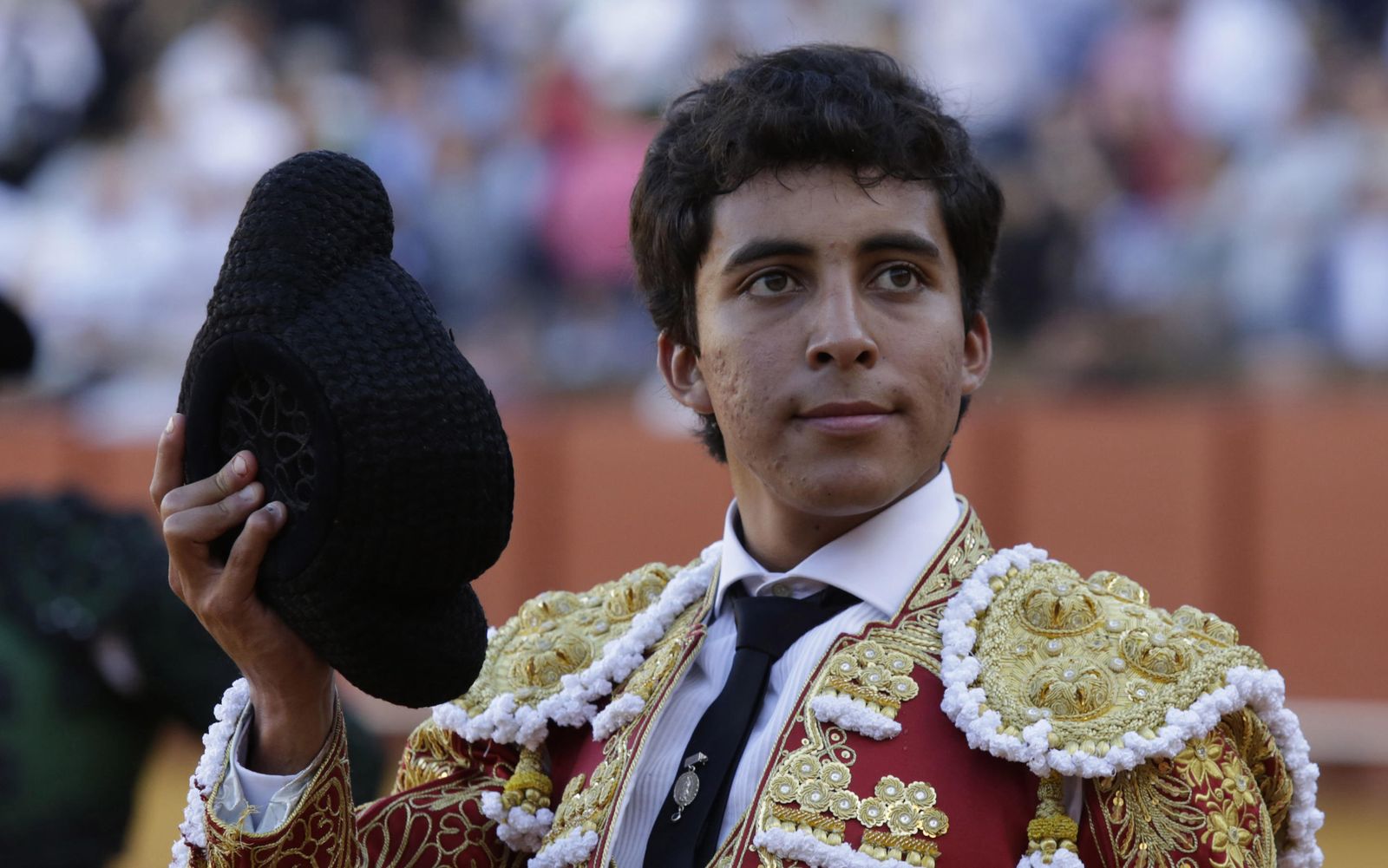 El diestro mexicano Leo Valadez, con el segundo novillo.
