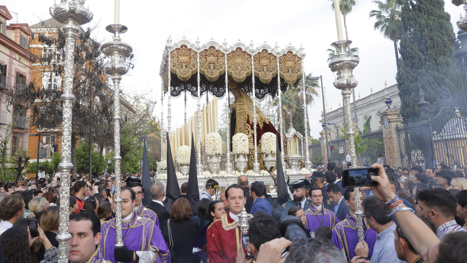 Las imágenes de la Hermandad de los Estudiantes en la Semana Santa de Sevilla 2023