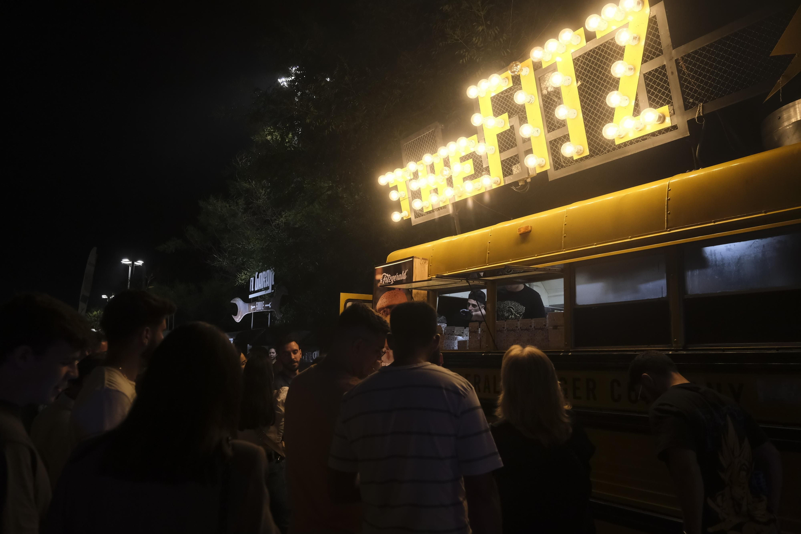 Neón y brasas en El Vial: el lleno absoluto de The Champions Burger en Córdoba Neón y brasas en El Vial: el lleno absoluto de The Champions Burger en Córdoba