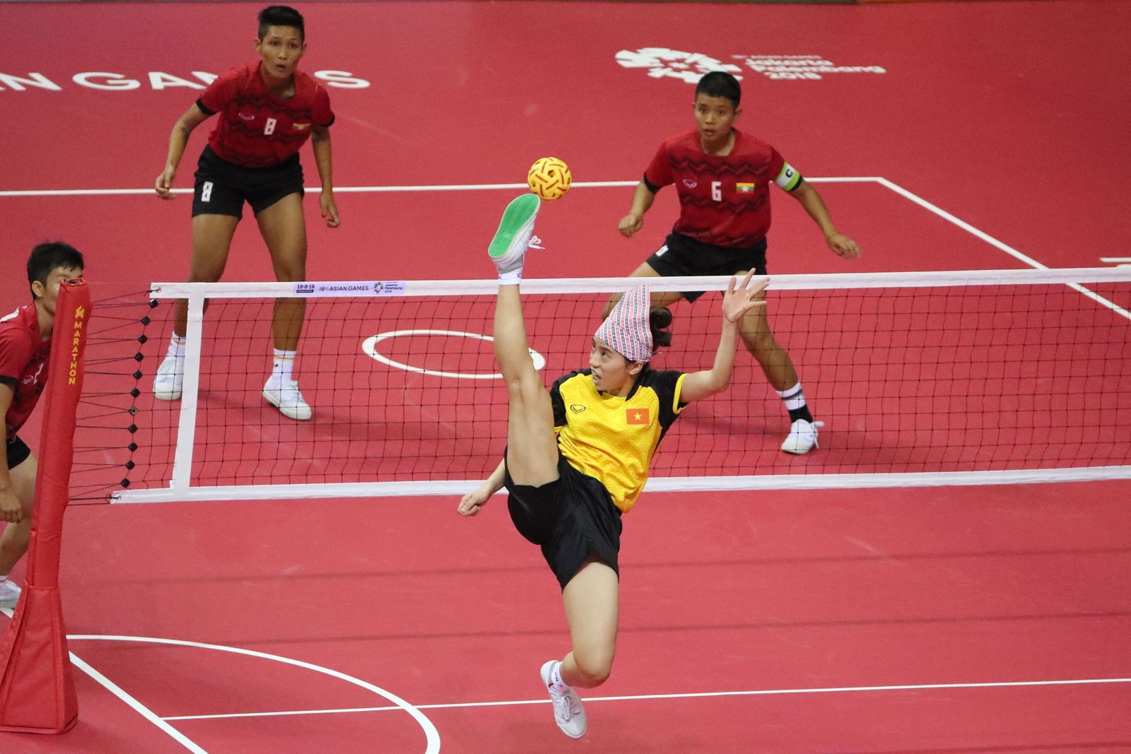 La elasticidad, clave en el sepak takraw