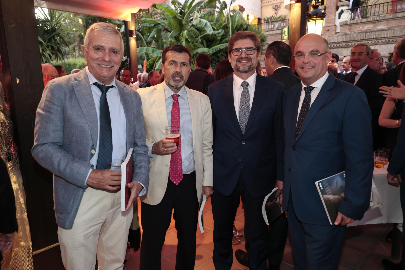 Enrique Delgado, Juan Román, Juan Manuel Rosaura, Sergio Gómez