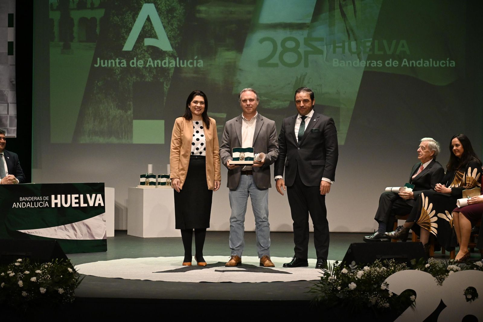 Premios de las Banderas de Andalucía en Huelva, en imágenes