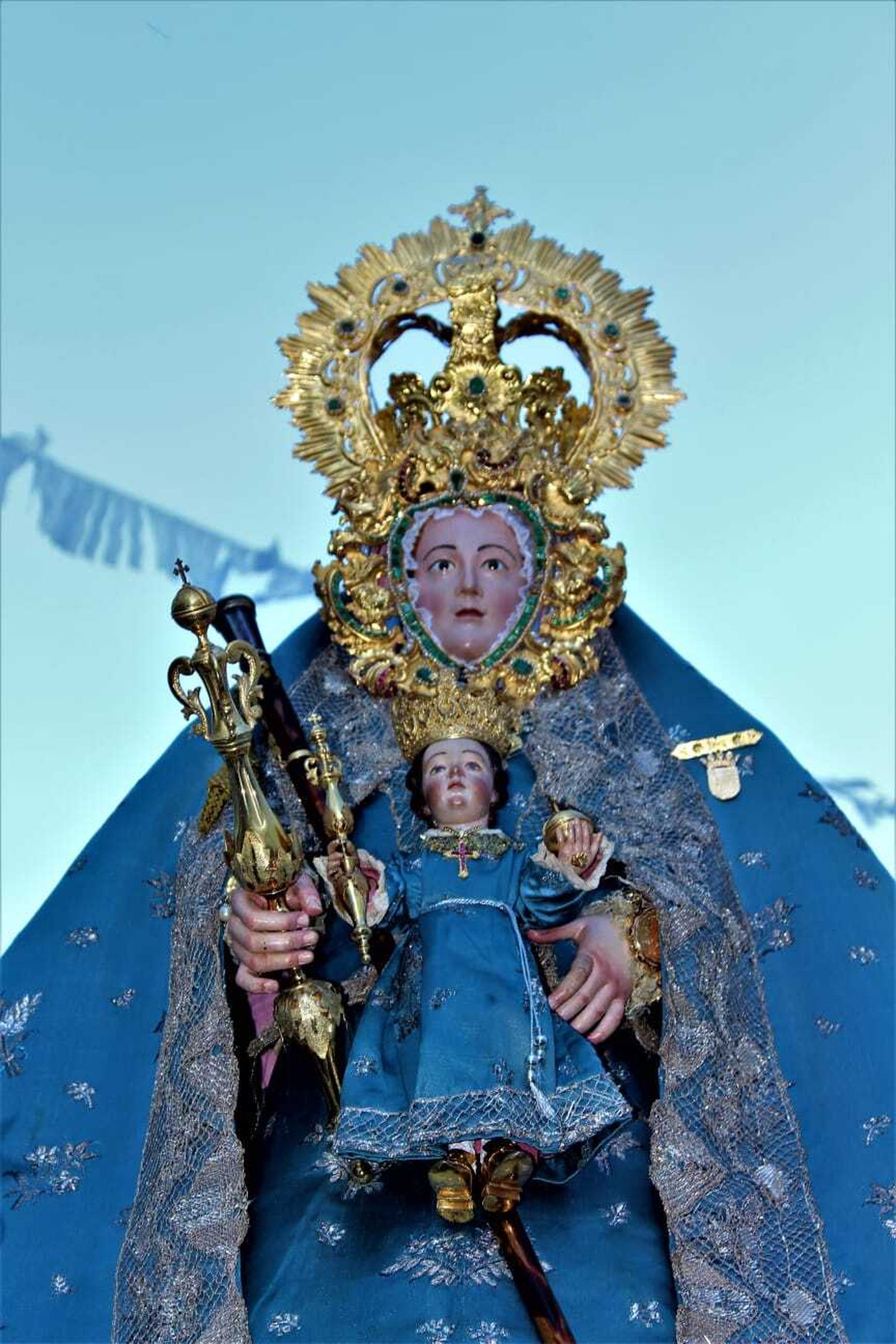 Imágenes del traslado de la Virgen de los Santos al Beaterio de Jesús, María y José