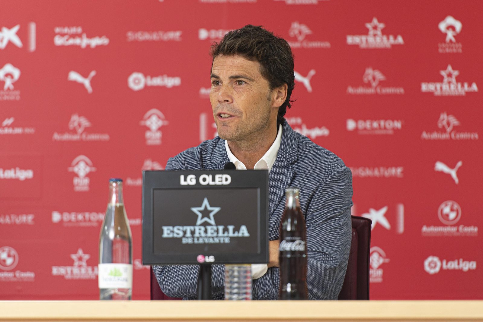 Presentación de Rubi como nuevo entrenador del Almería