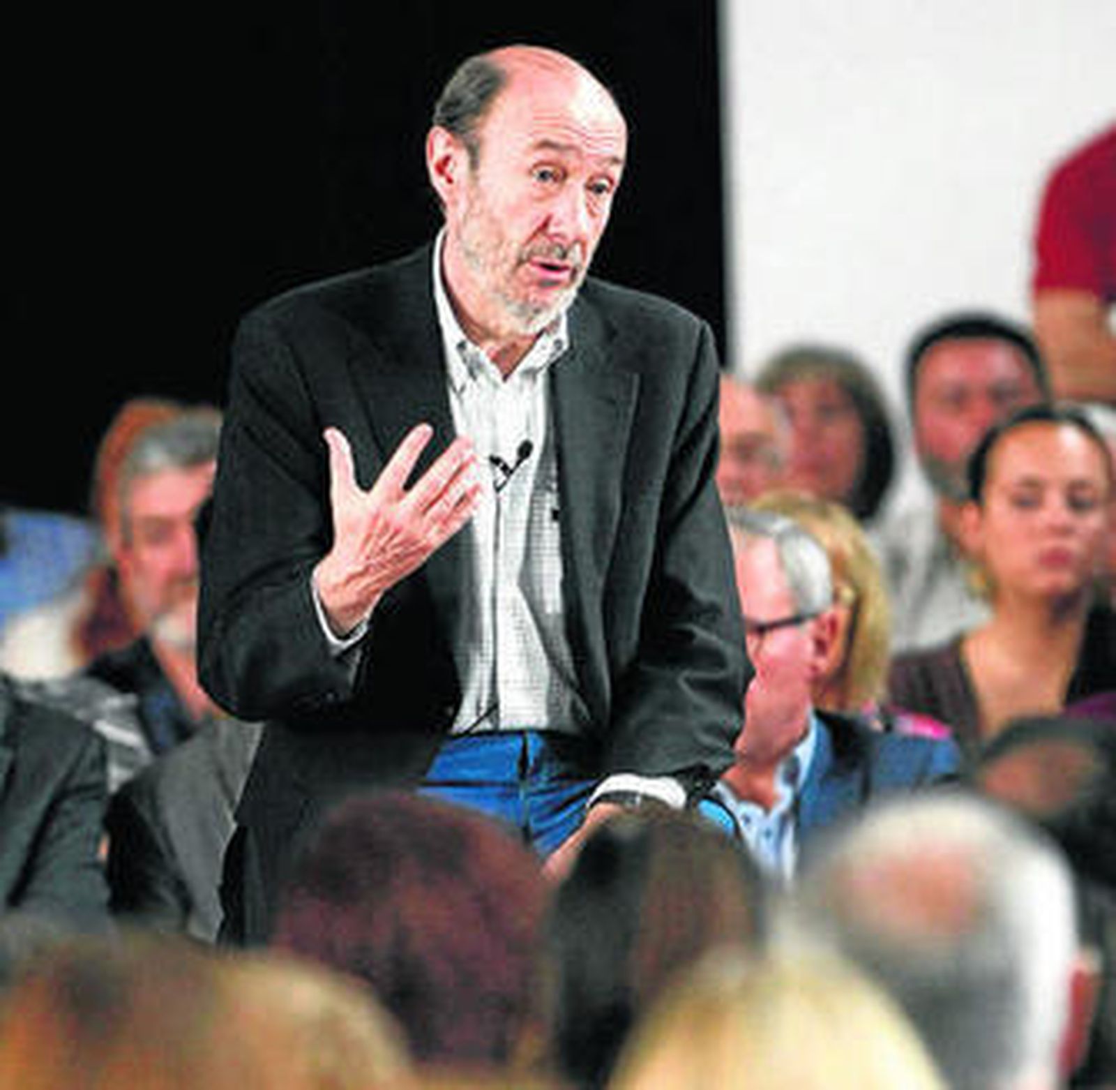 Rubalcaba, durante el acto celebrado ayer.