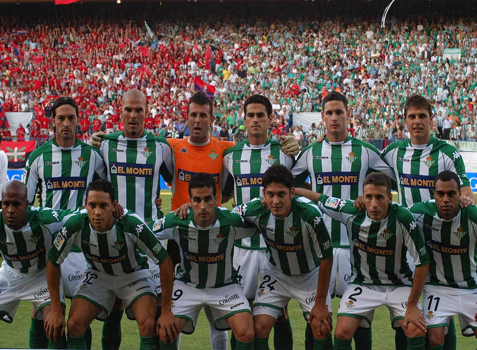 El 11+1 inicial del Betis en la final de 2005.