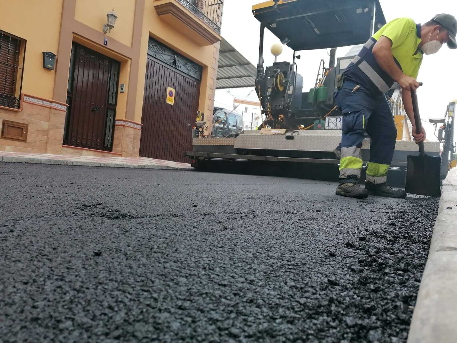 Alhaurín el Grande inicia el plan de asfaltado 2021.