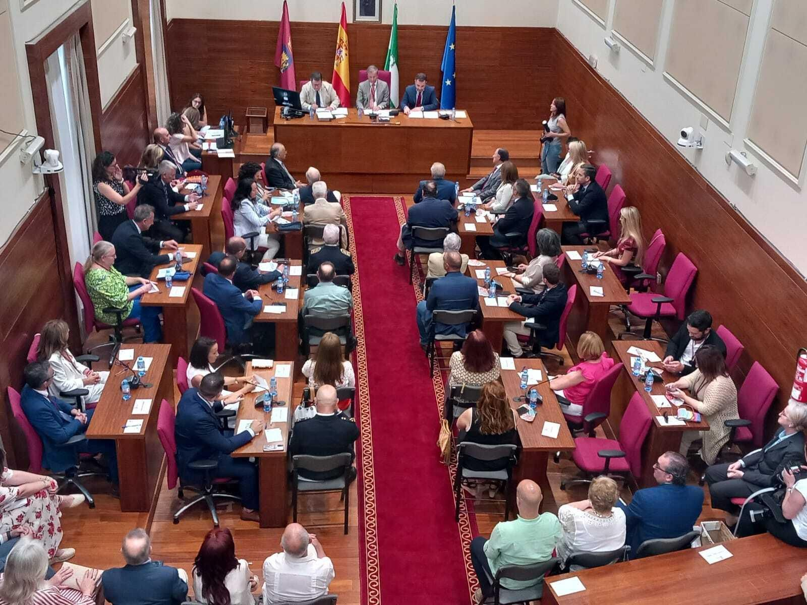 Las imágenes de la investidura de José María Román como alcalde de Chiclana