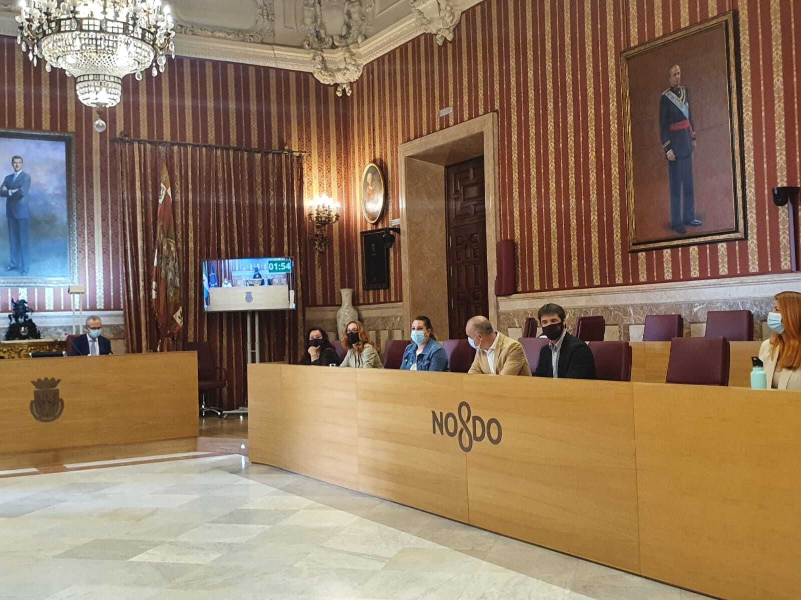 Miembros del gobierno ayer en la comisión de control y fiscalización.