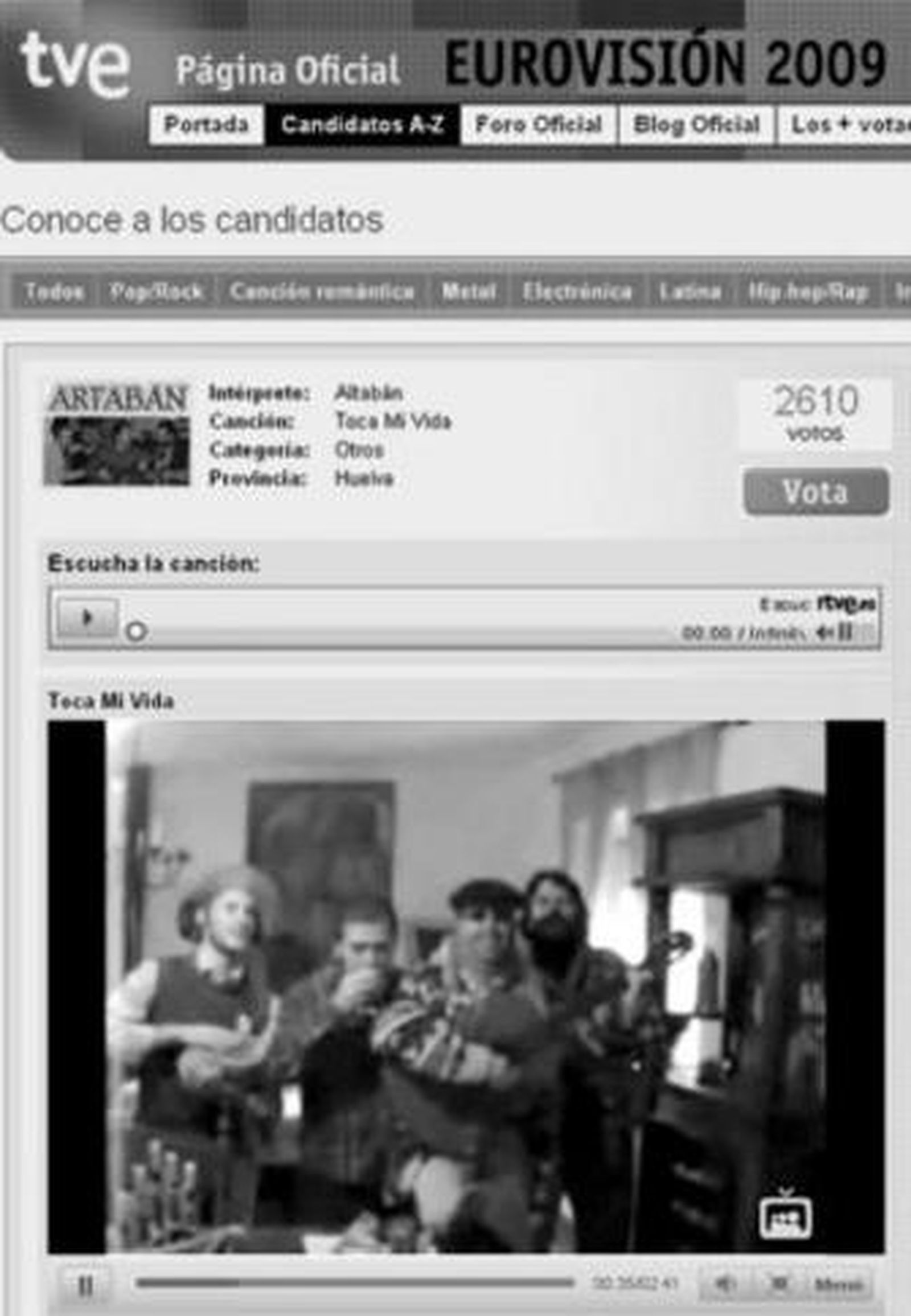 En los estudios de grabación de Guillermo Orozco, guitarra en mano, se realizó la grabación del vídeo que también se puede ver desde hoy en la web de este diario.