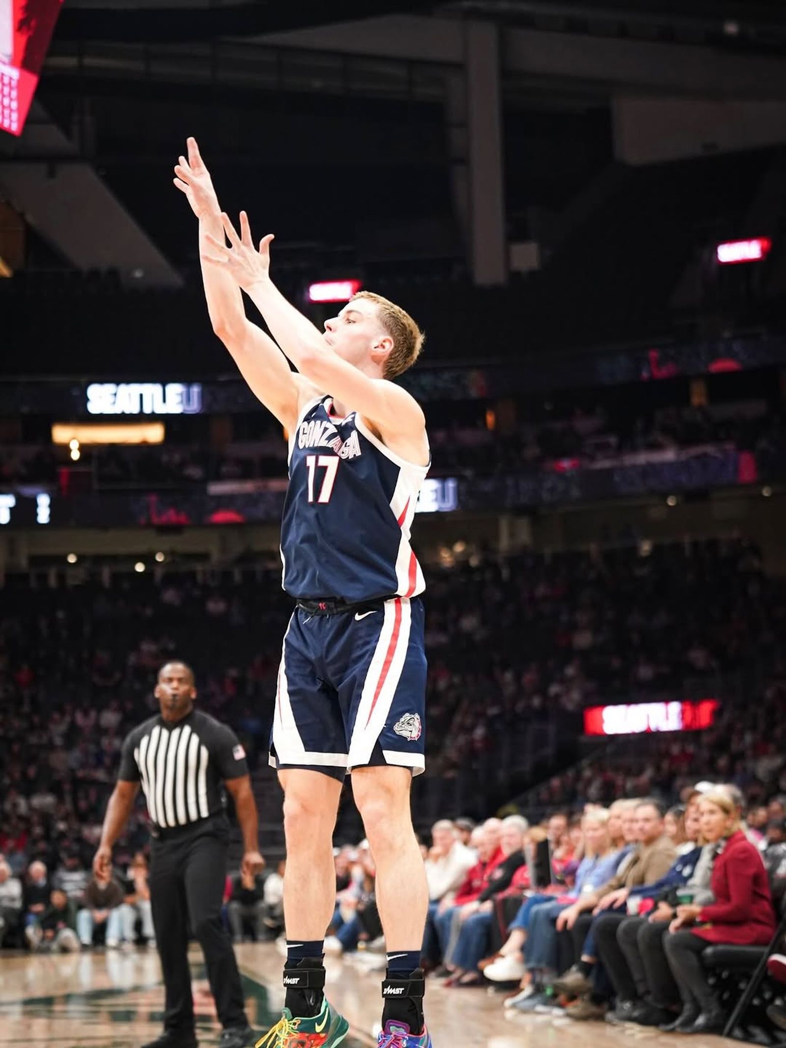 Mario Saint-Supéry bate su récord anotador en la NCAA: 20 puntos