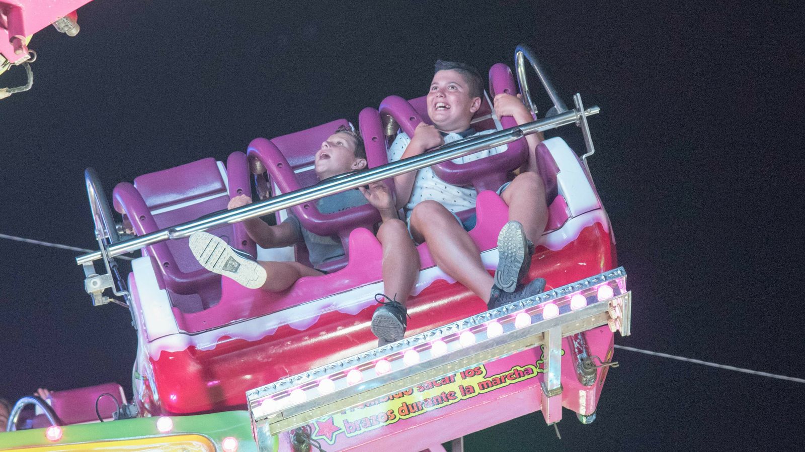 Viernes de Feria de la Línea en imagenes