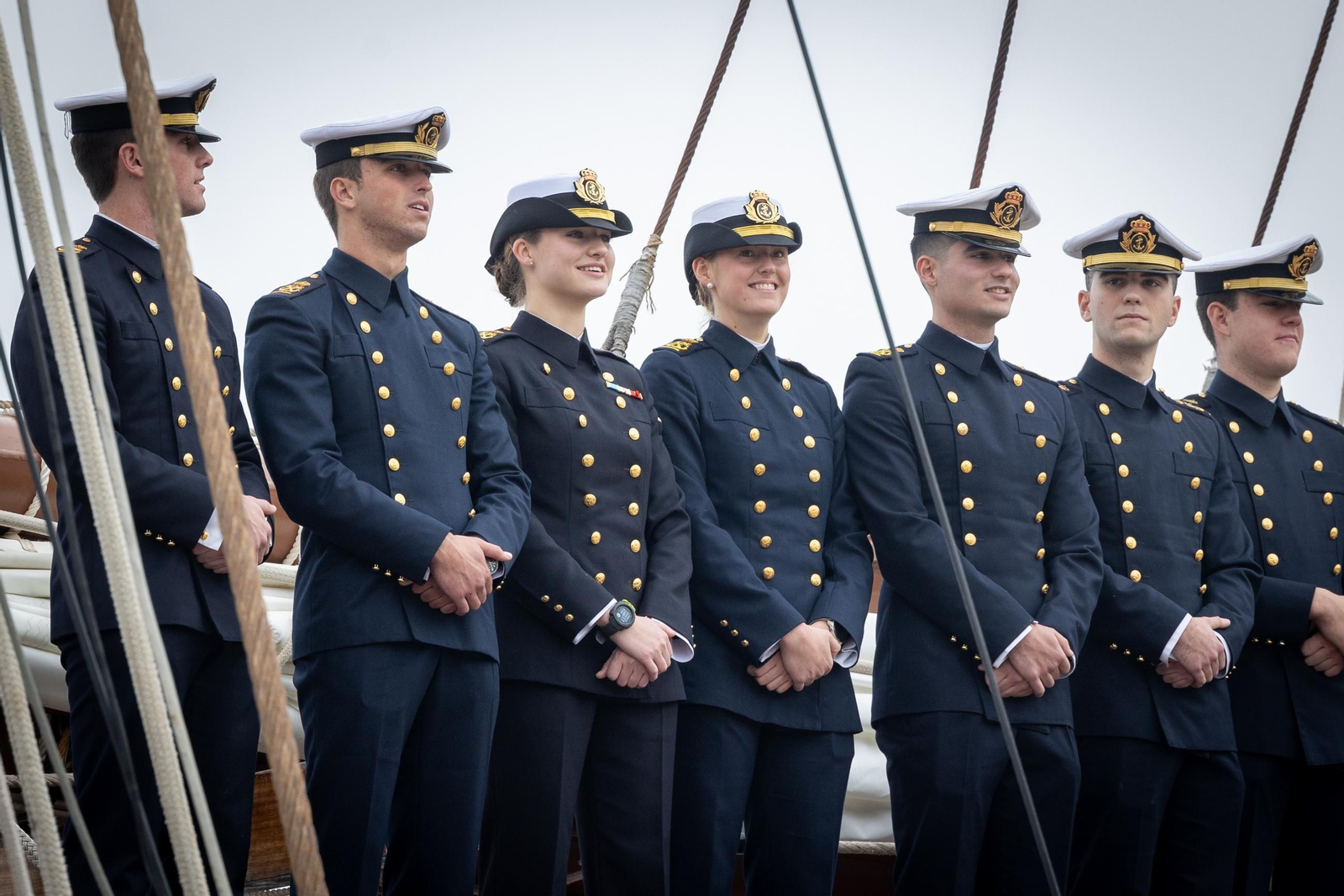 Imágenes de la despedida del 'Elcano' desde Cádiz con la Princesa Leonor como guardiamarina Imágenes de la despedida del 'Elcano' desde Cádiz con la Princesa Leonor como guardiamarina