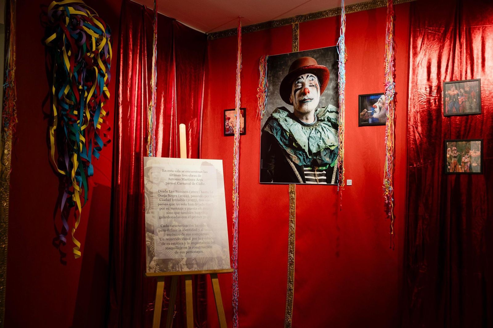 Galería de imágenes de las exposiciones inauguradas en la Casa del Carnaval