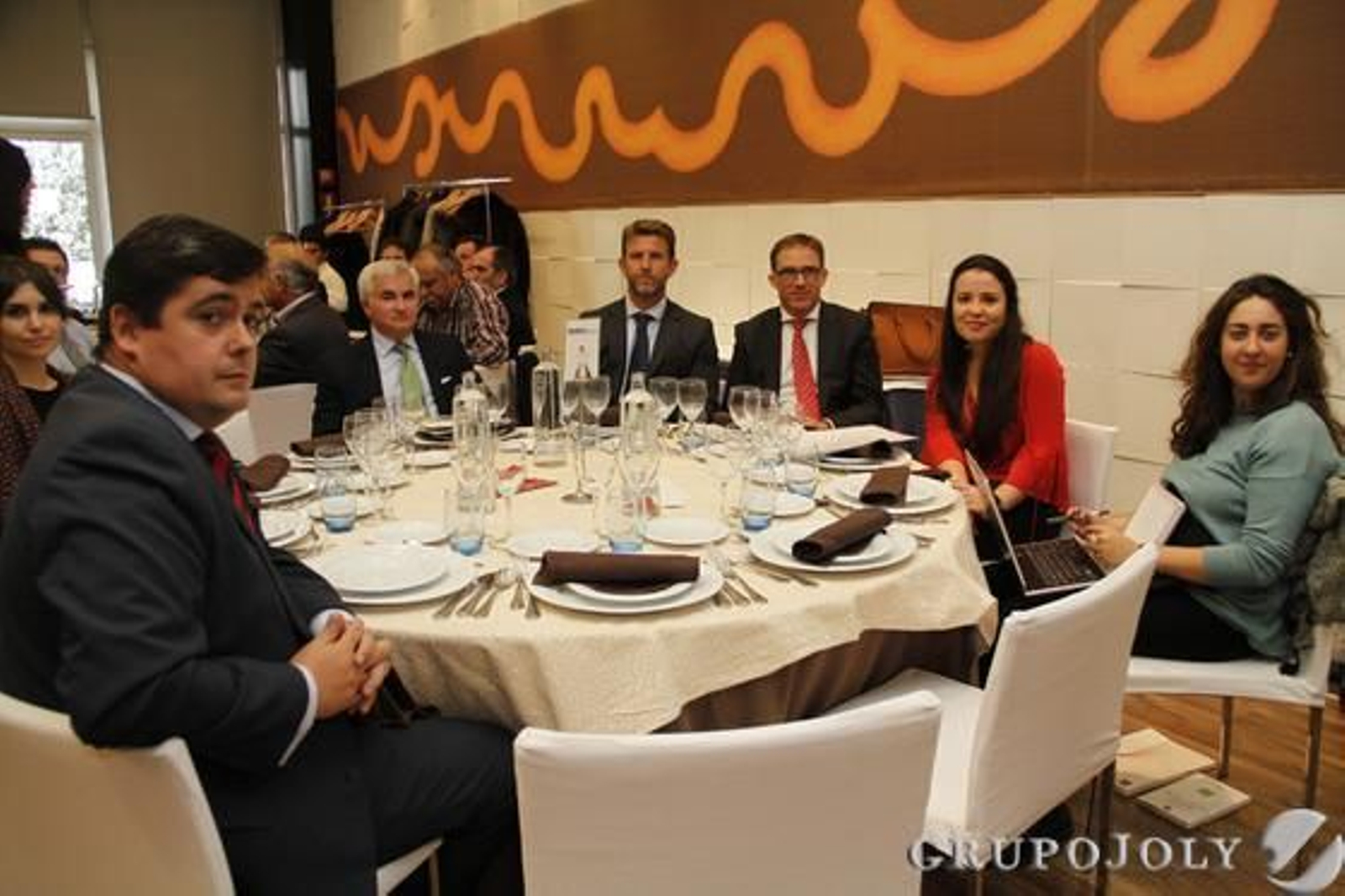 Carlos Carbonell, Vito Episcopo Solís, Fernando Ortega Durán, Alejandro Kowalski Bianchi, Victoria González y Ana Pérez.

Foto: Pepe Villoslada y Alex Cámara