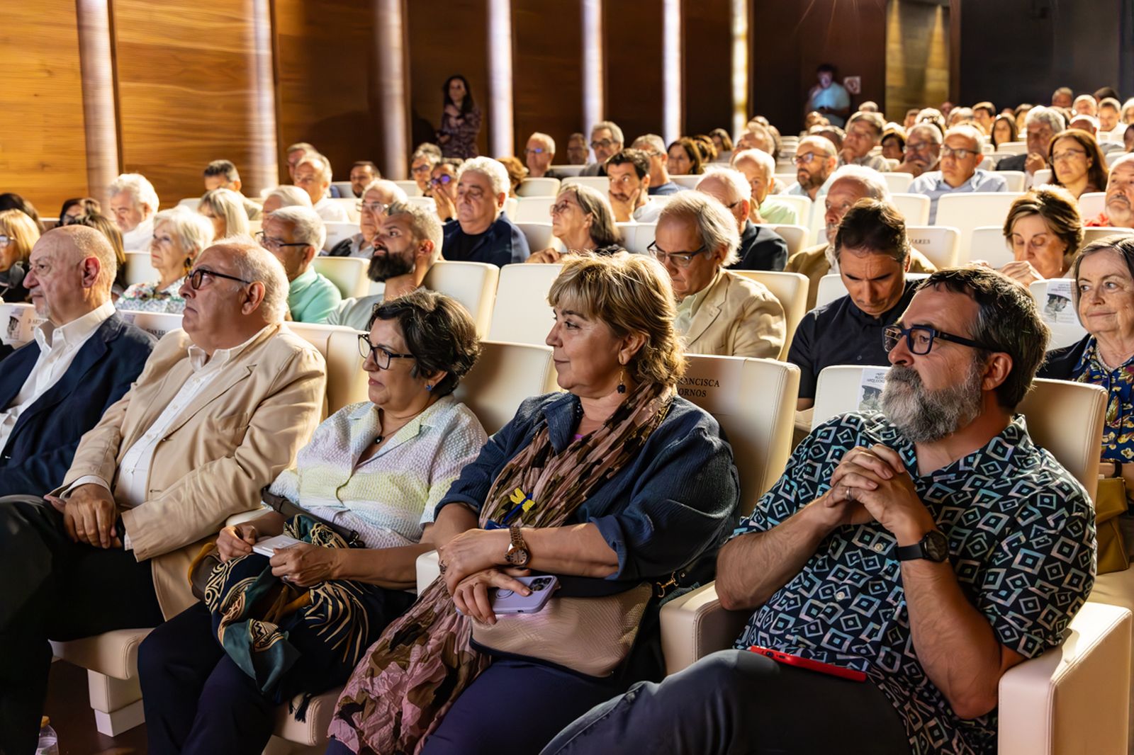 Asi ha sido el homenaje a Arturo Ruiz.