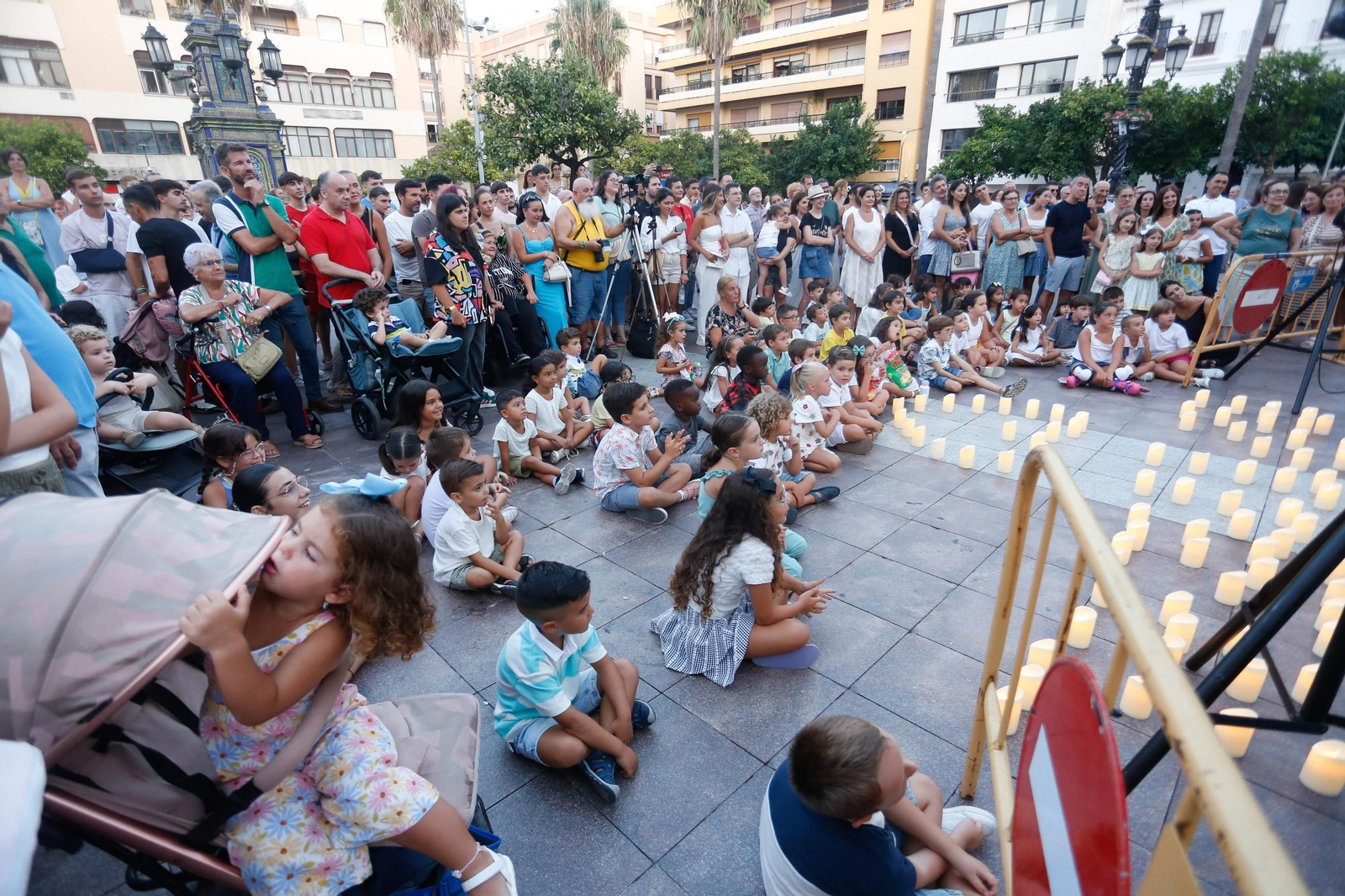 Fotos de la noche de las velas 2025 en Algeciras