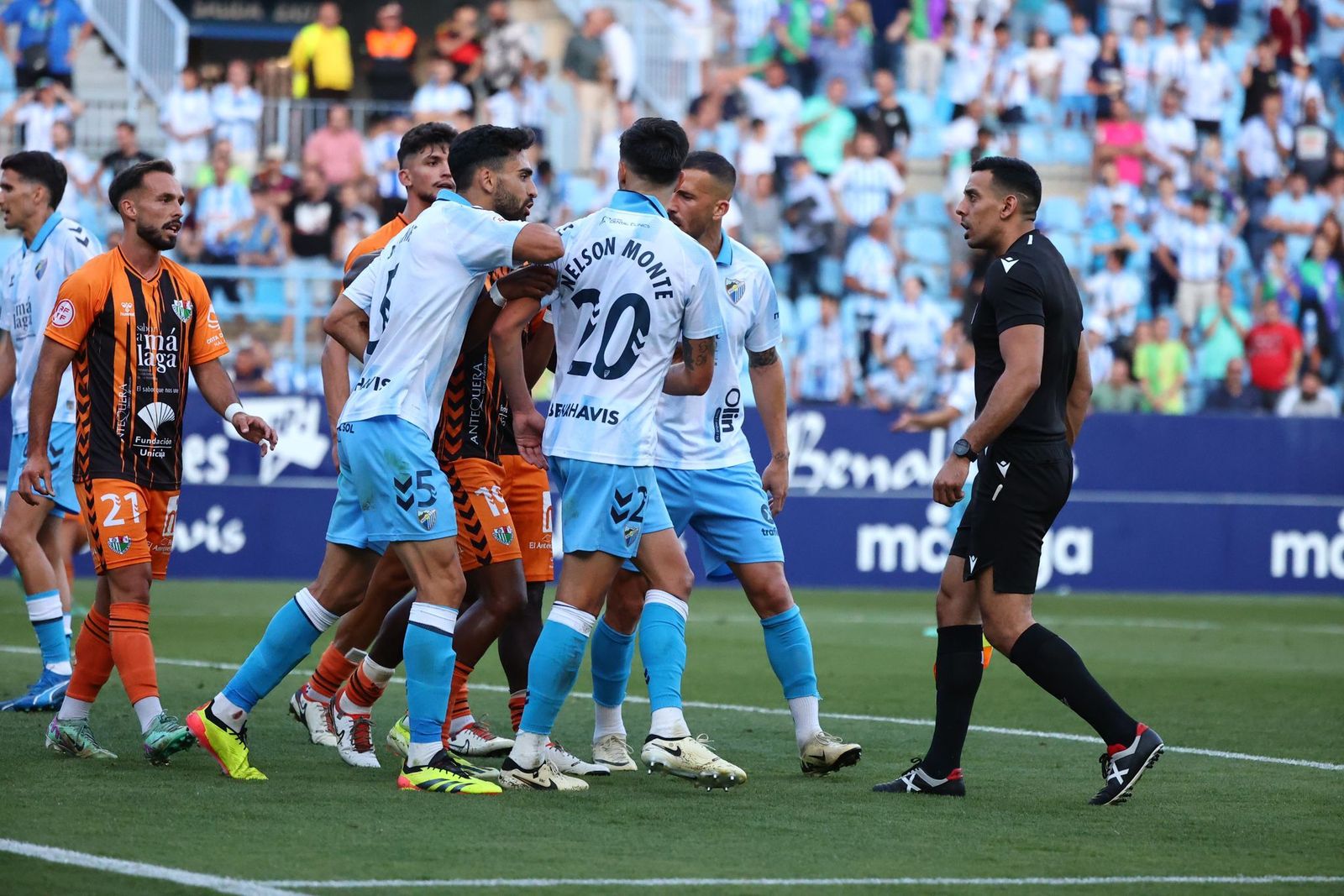 El Málaga CF - Antequera, en fotos