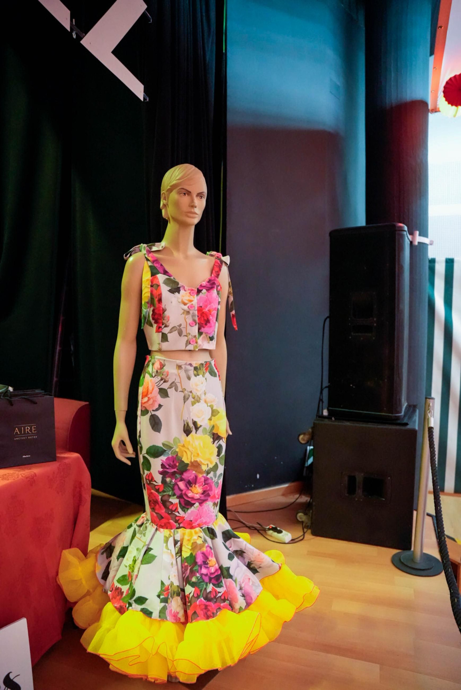 Los almerienses disfrutan del martes en la Feria del Mediodía