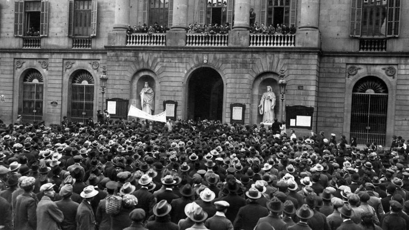 Concentración durante la huelga de la Canadiense en febrero de 1919.