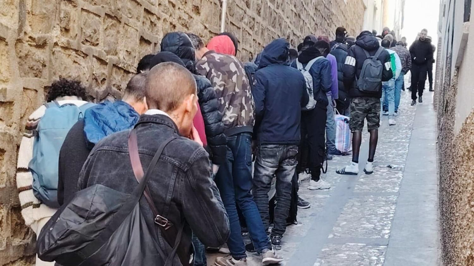 Colas en Santa Clara, Jaén.