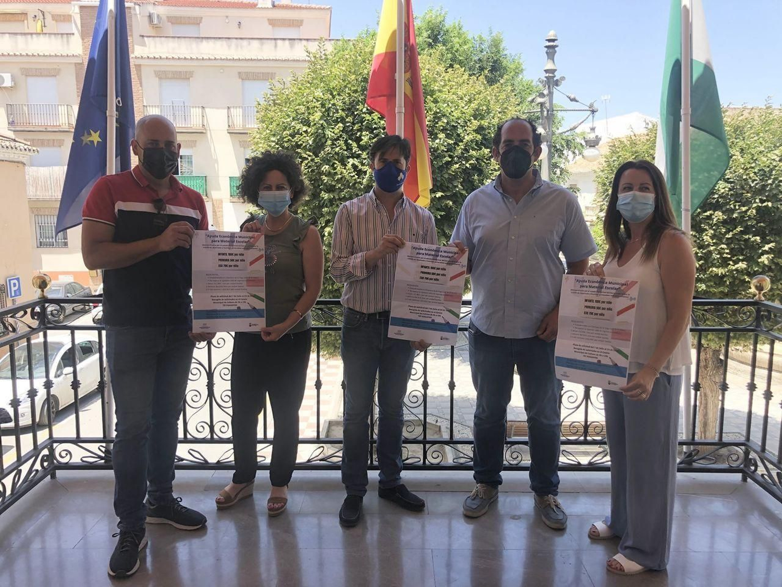 Renovación de ayudas a familias de Churriana para la compra de material escolar con motivo de la vuelta a los centros escolares en el mes de septiembre Renovación de ayudas a familias de Churriana para la compra de material escolar con motivo de la vuelta a los centros escolares en el mes de septiembre