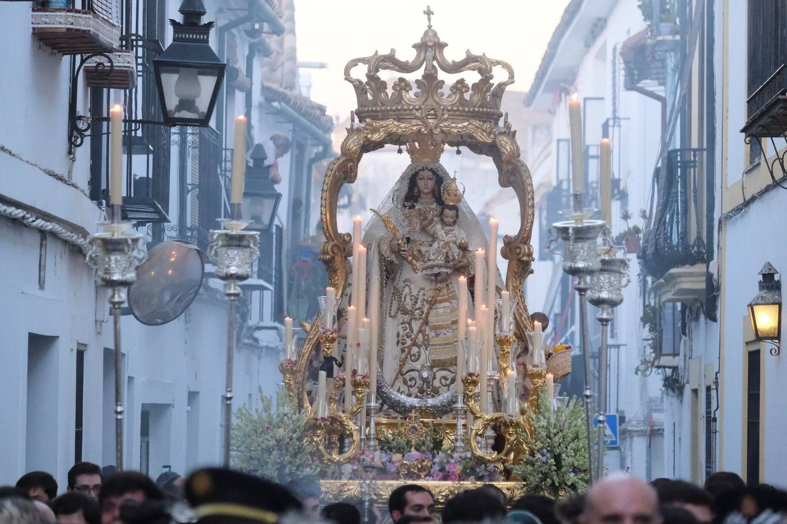 Un momento de la procesión de la Virgen del Socorro de Córdoba.