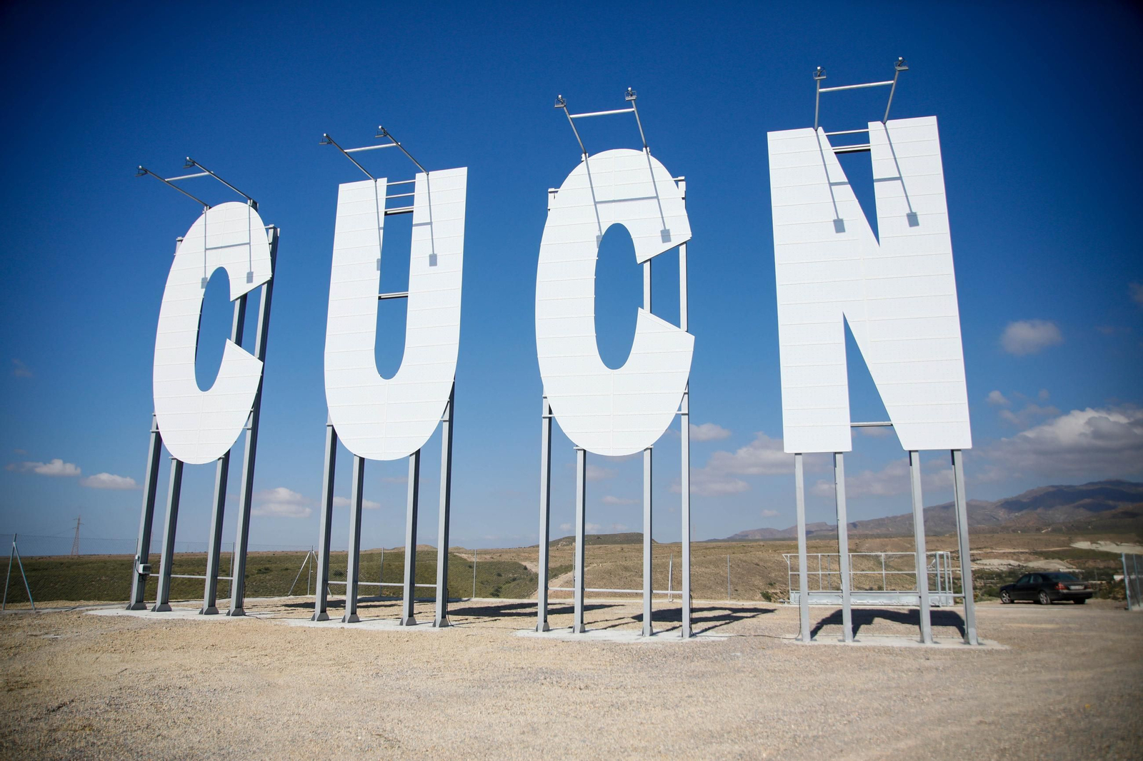 El ministro de Agricultura, Pesca y Alimentación, Luis Planas visita una de las balsas de la CUNC, en imágenes