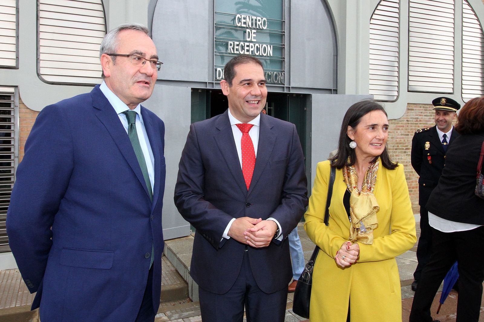 Imágenes de la toma de posesión del nuevo presidente del Puerto de Huelva, José Luis Ramos.