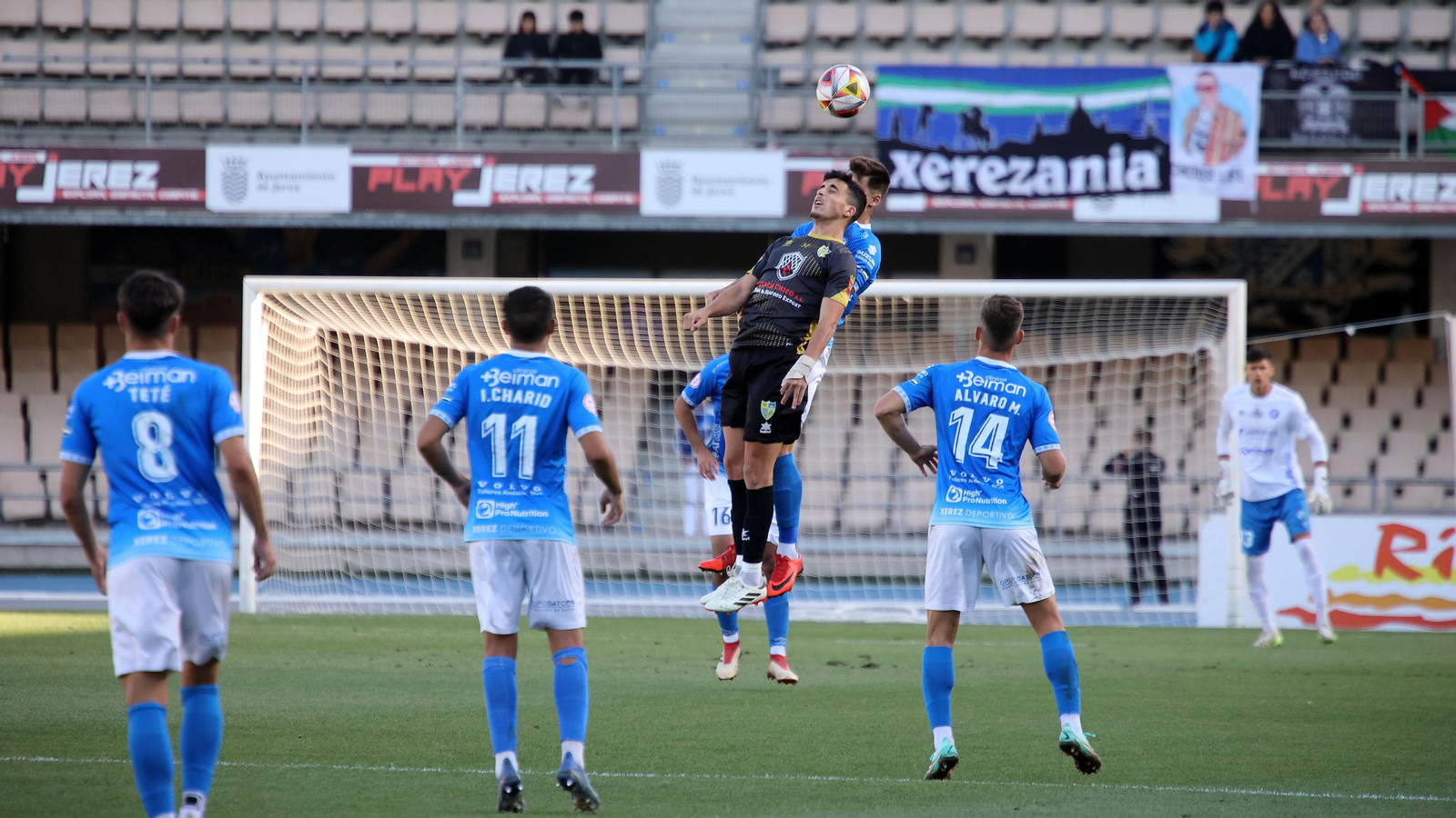 Imágenes del Xerez DFC - Conil CF en Chapín