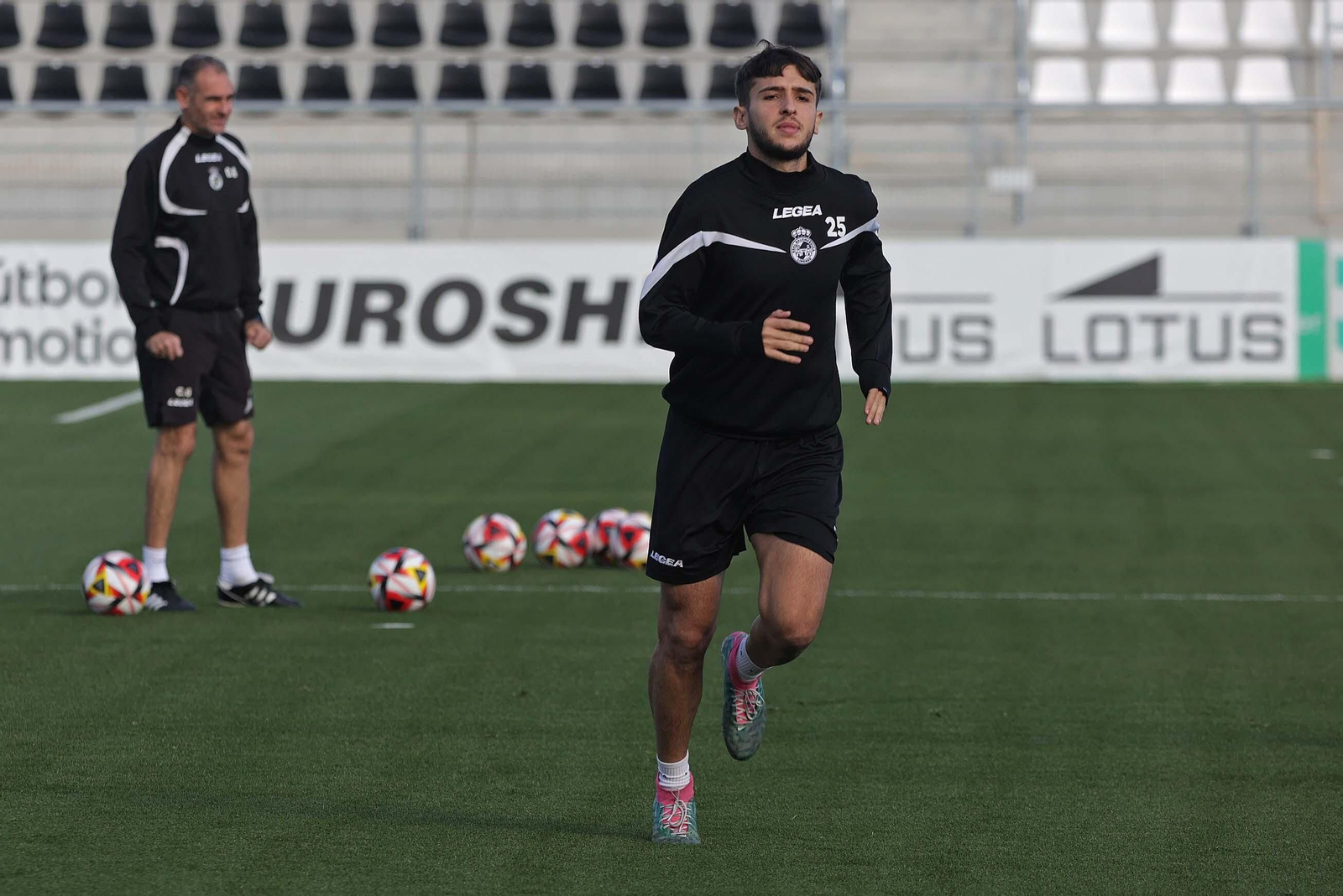 La vuelta a los entrenamientos de la Balona después del descanso de Navidad, en imágenes