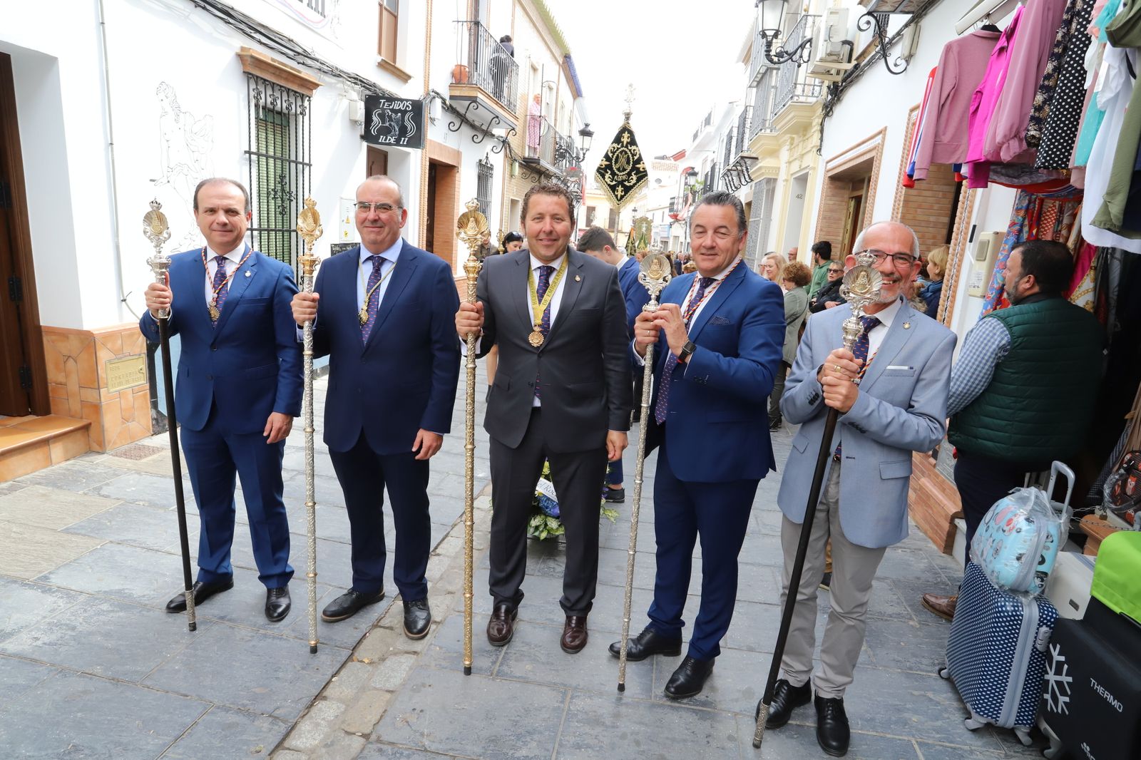 Imágenes de la misa de la Hermandad del Rocío de Huelva ante la Virgen del Rocío
