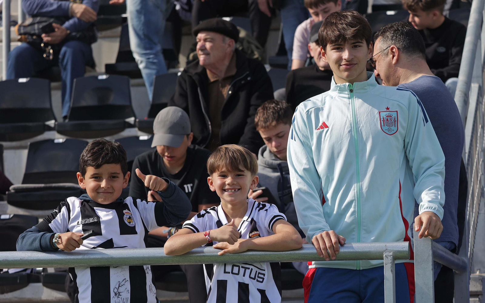 Búscate en el Ciudad de La Línea durante el Balona - Deportiva Minera de Segunda Federación
