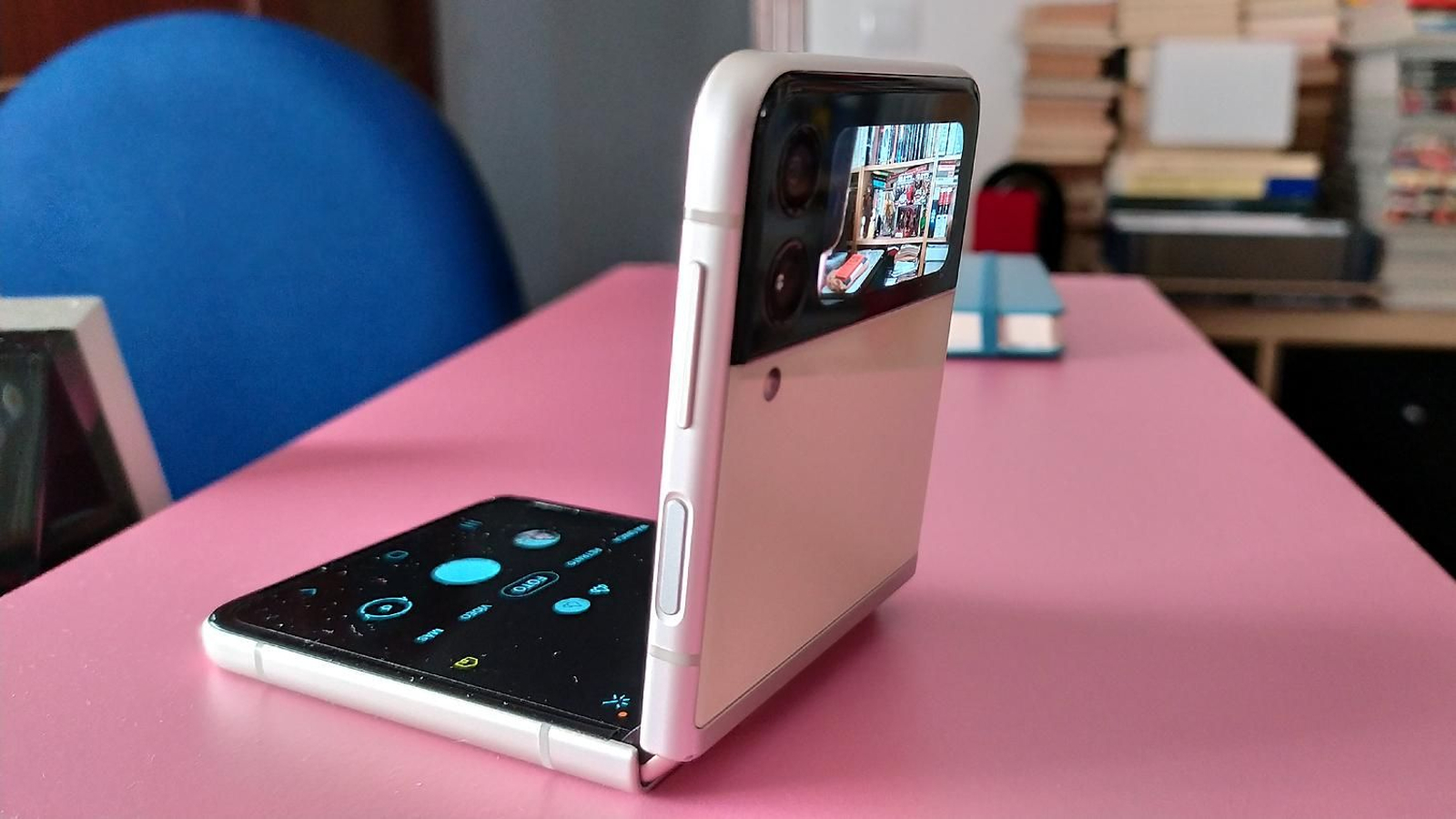 Samsung Galaxy Z Flip3