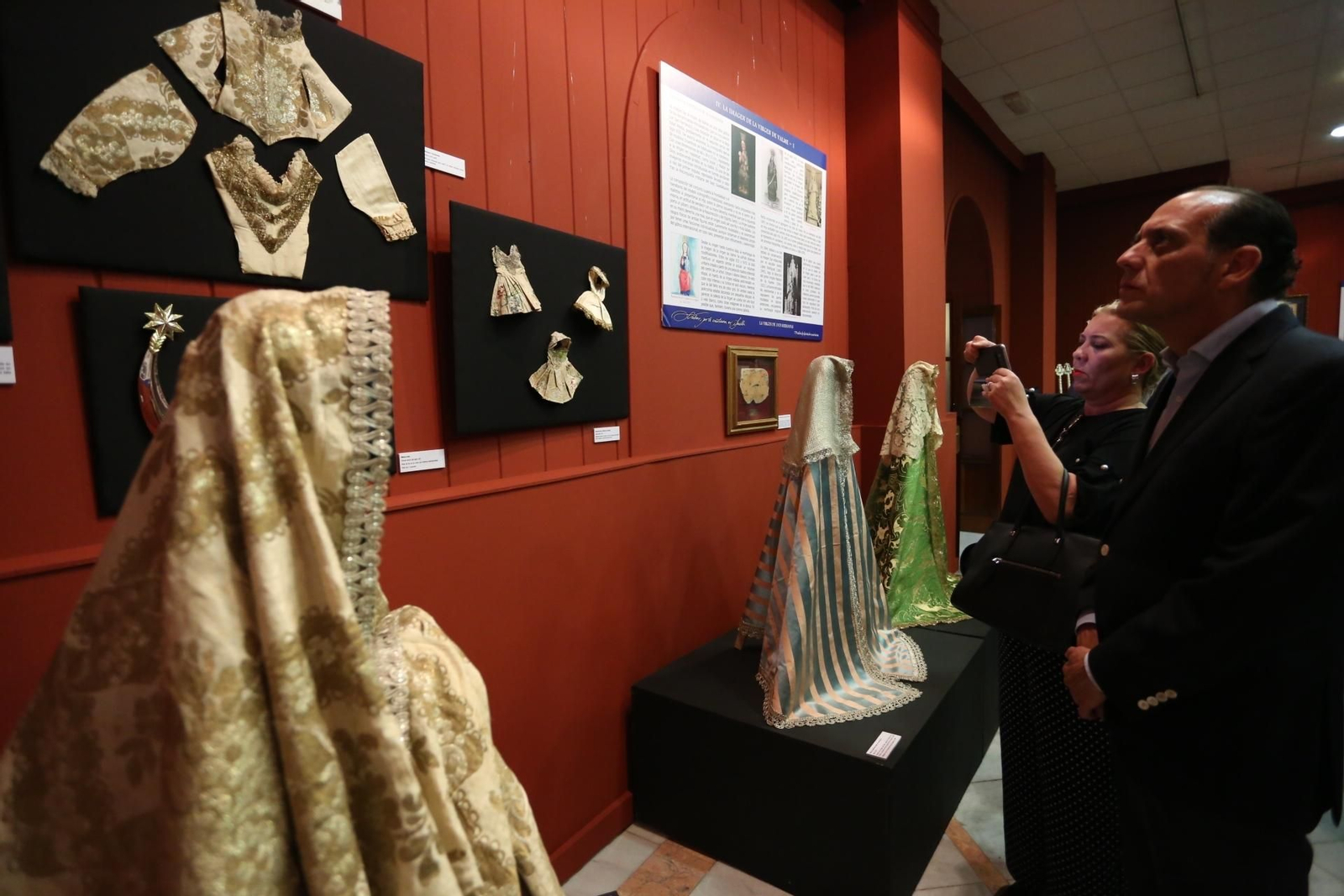 Las imágenes de la exposición de la Hermandad de Valme