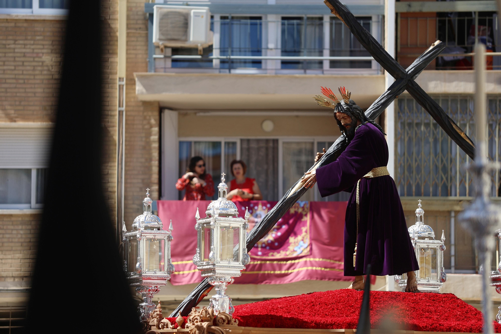 Mediadora en su procesión del Miércoles Santo de Málaga, en fotos