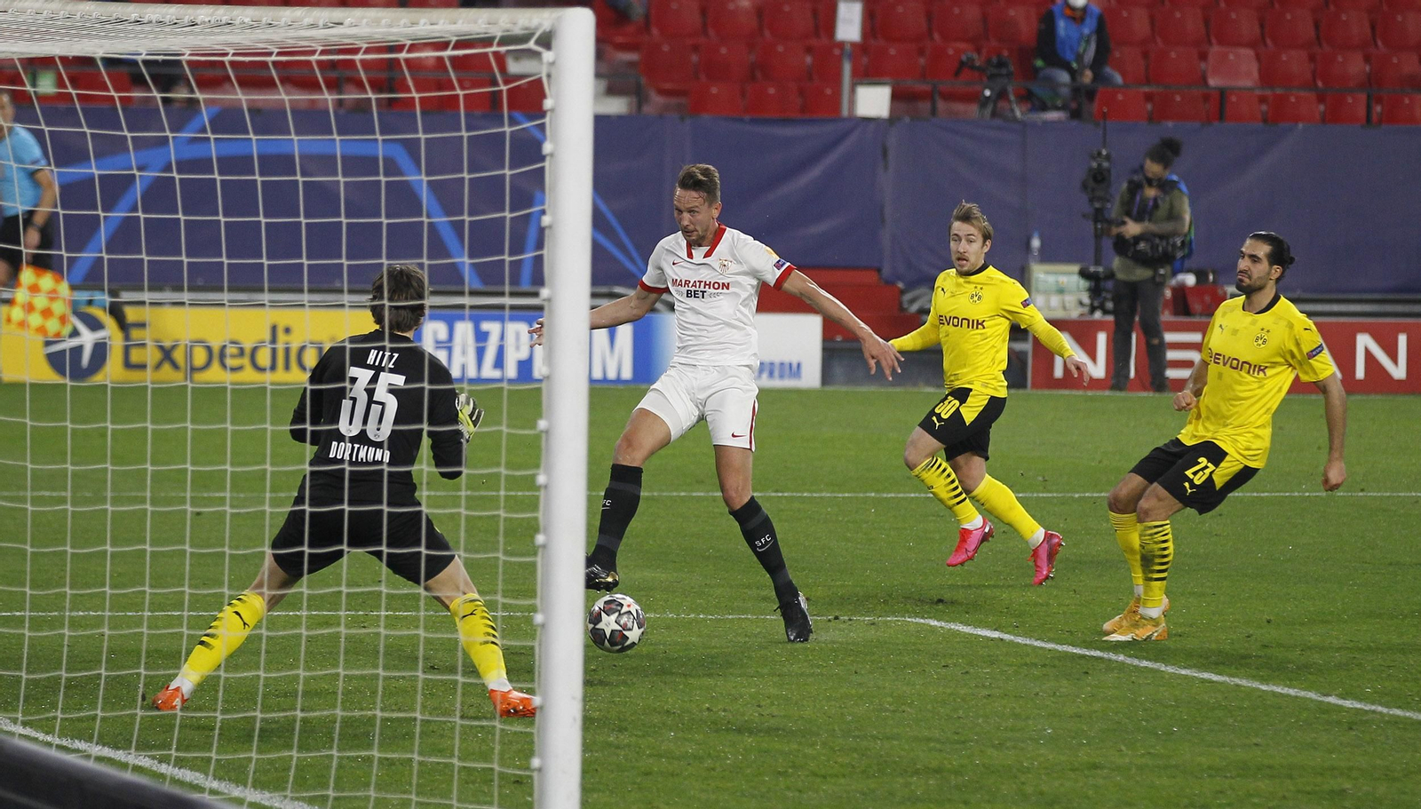 Las imágenes del Sevilla-Borussia Dortmund de Champions