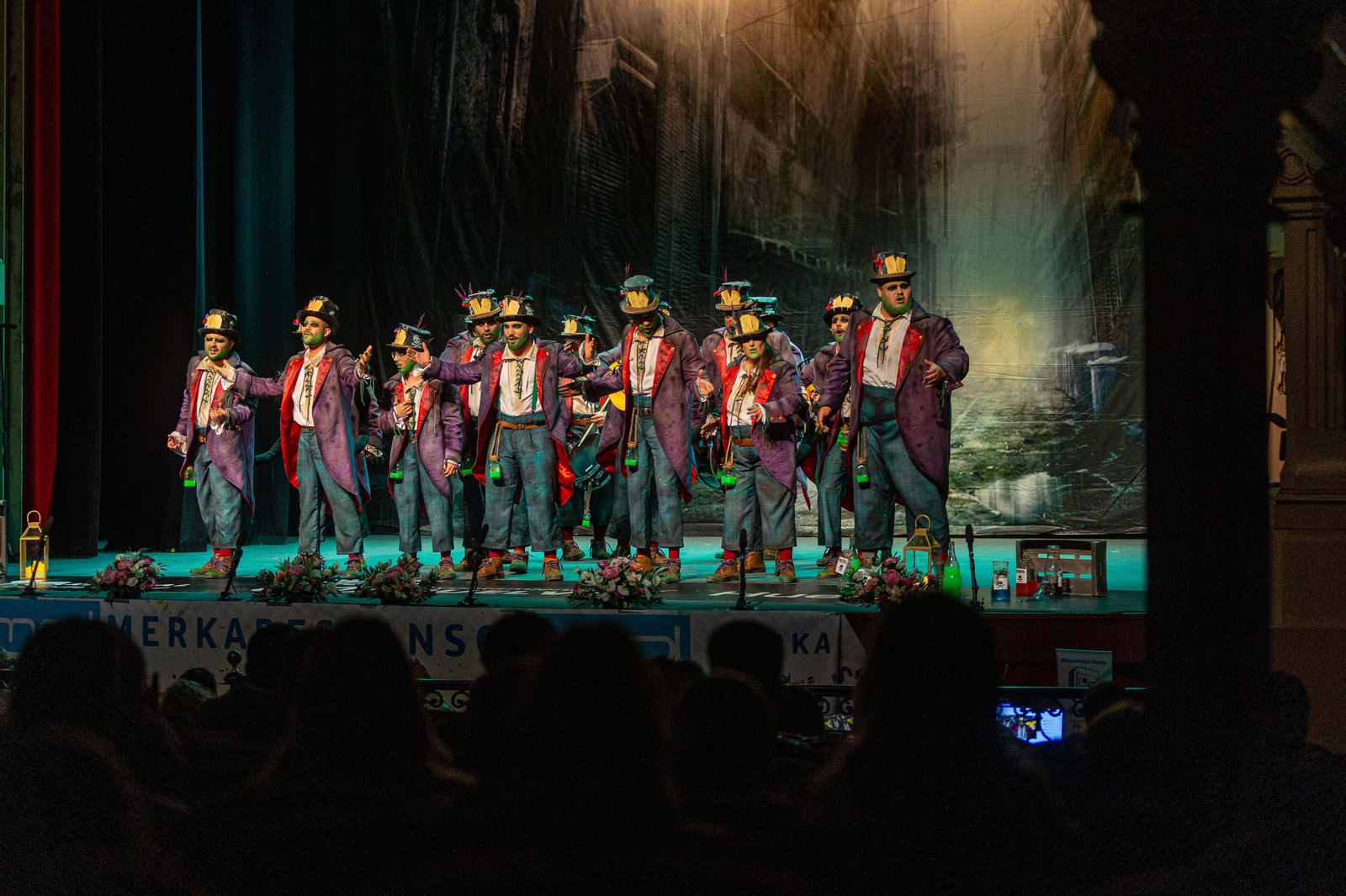 Imágenes de la sesión de este jueves en el Gran Teatro del Carnaval Colombino.