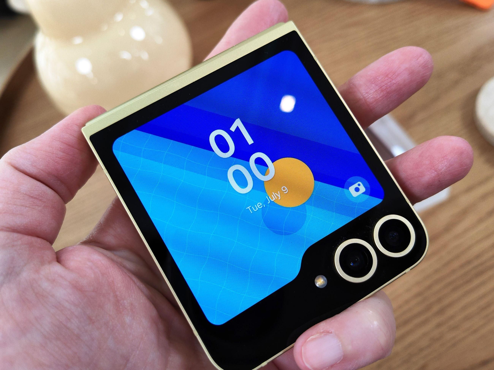 Samsung Galaxy Z Flip6