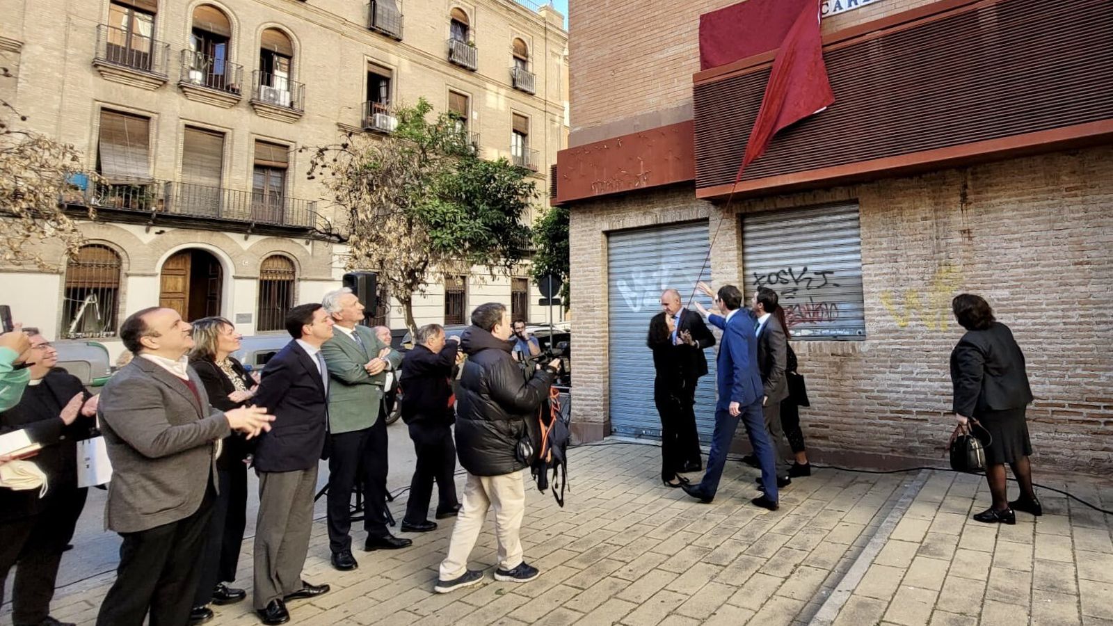 Familiares y amigos han estado presentes en este acto tan emotivo