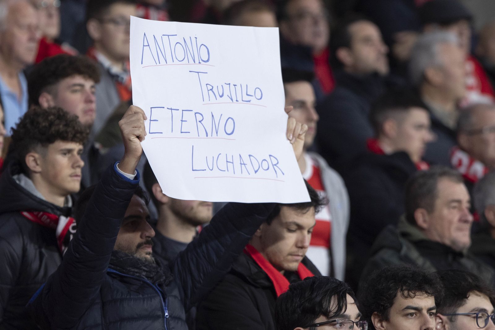 El homenaje del Granada CF a Antonio Trujillo en imágenes
