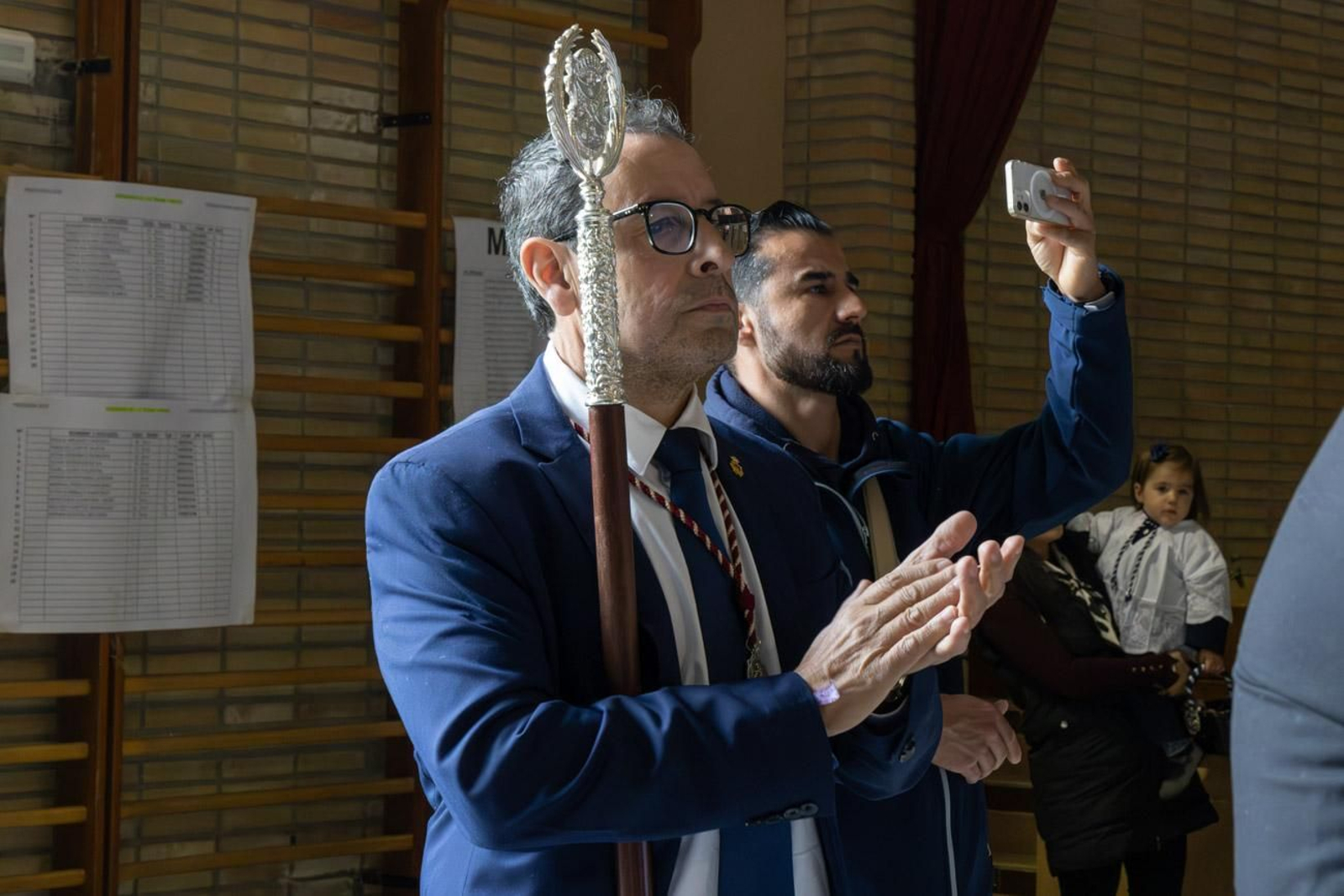 La temida lluvia impide el desarrollo normal de este Martes Santo