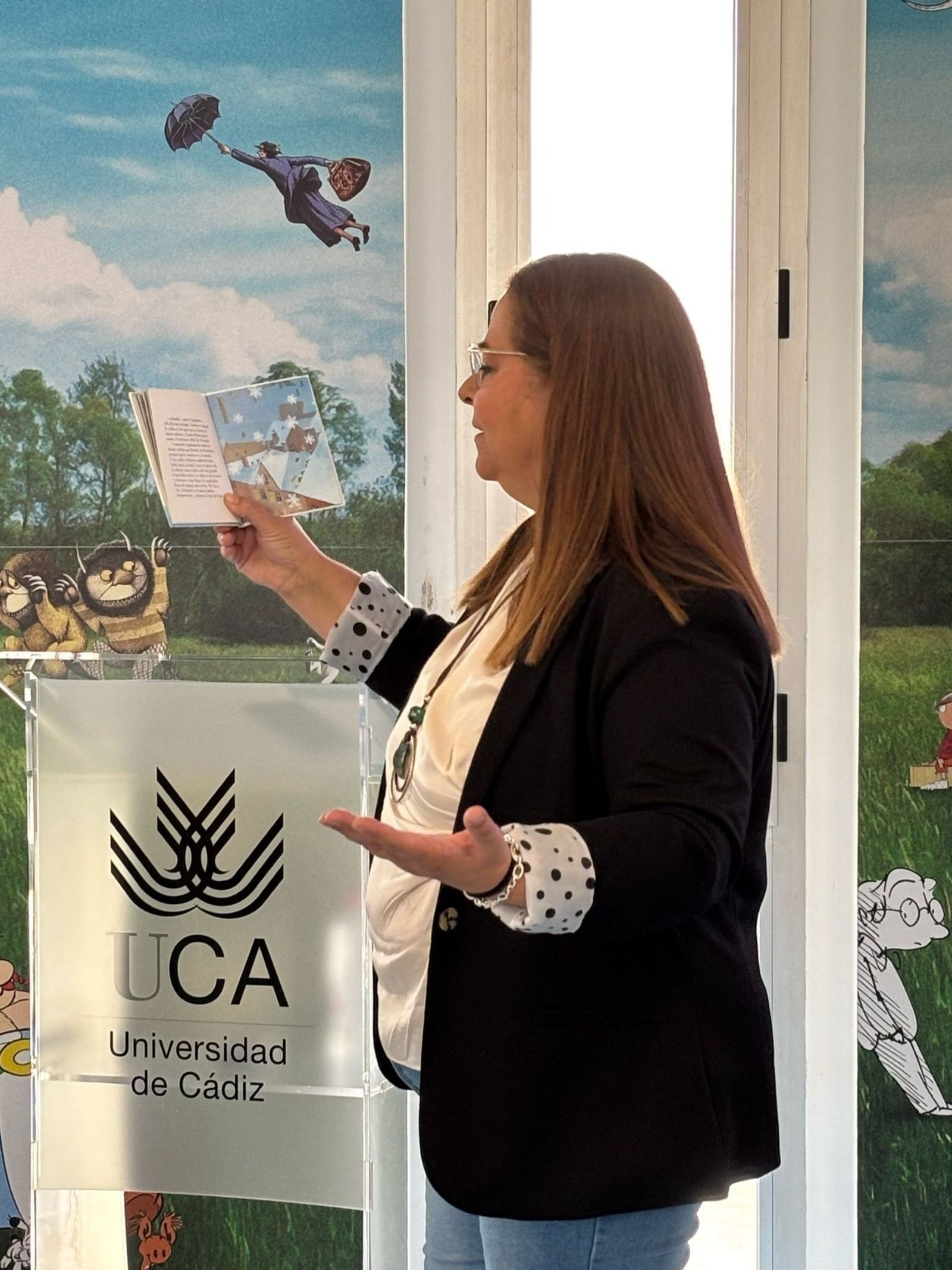 Lucía Alcántara López Maestra e investigadora predoctoral de la Universidad de Cádiz.