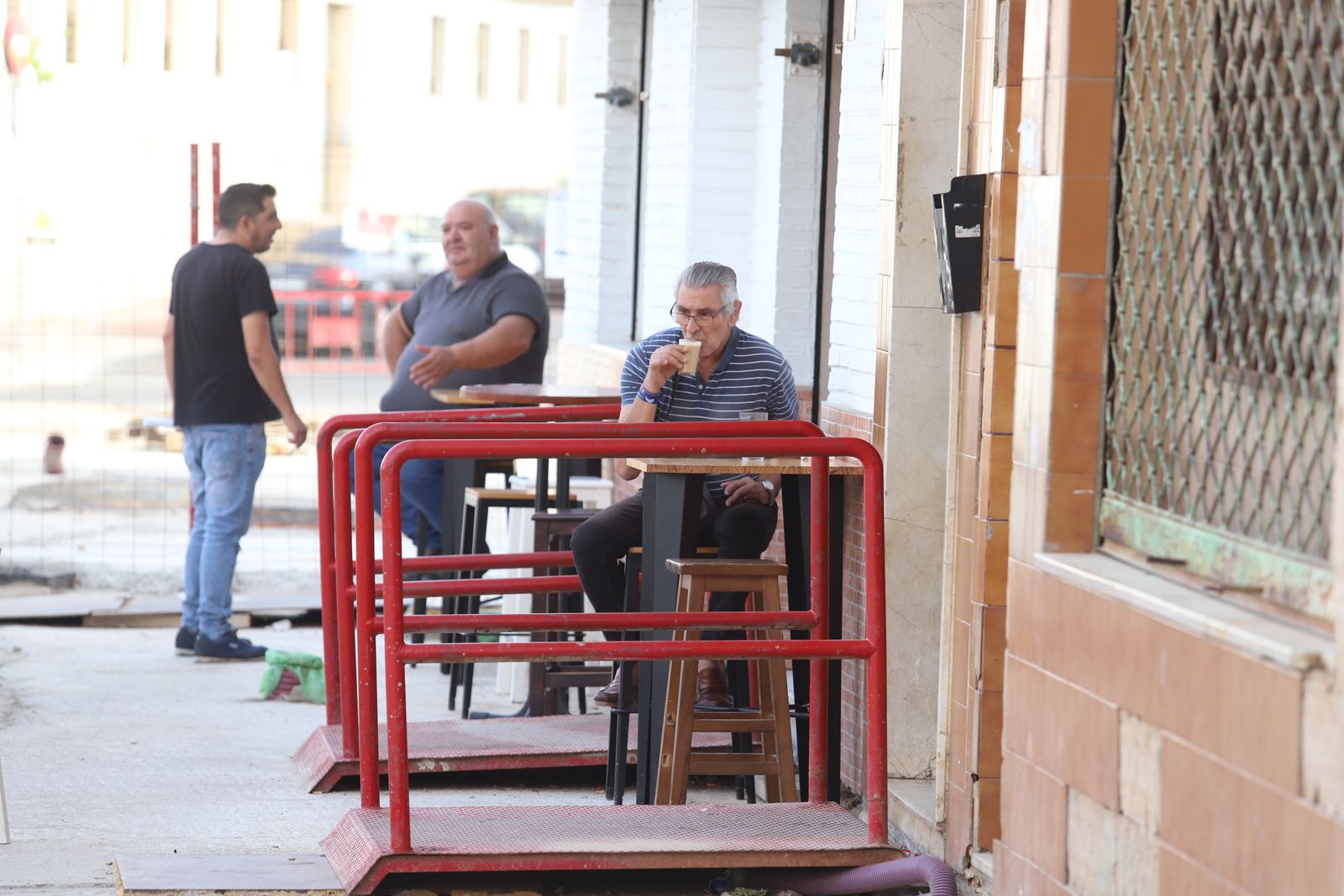 Las obras de peatonalización de la Plaza de Los Dolores, en imágenes
