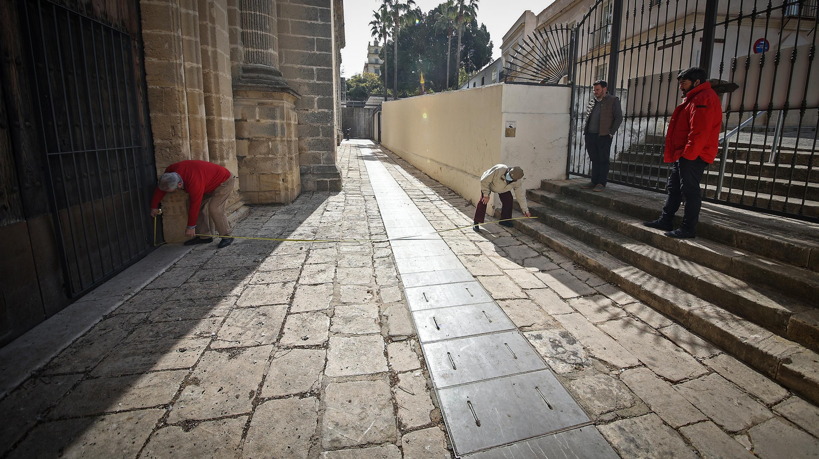 La Mortaja prueba su paso por el entorno de la Catedral